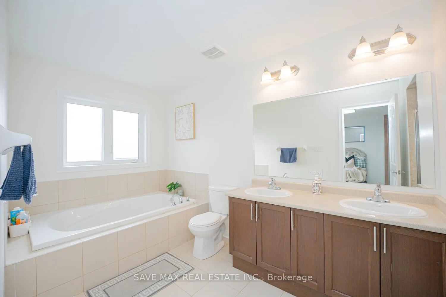 Photo 23 of 61 Edinburgh Drive, Brampton, Bram West — HOMEH