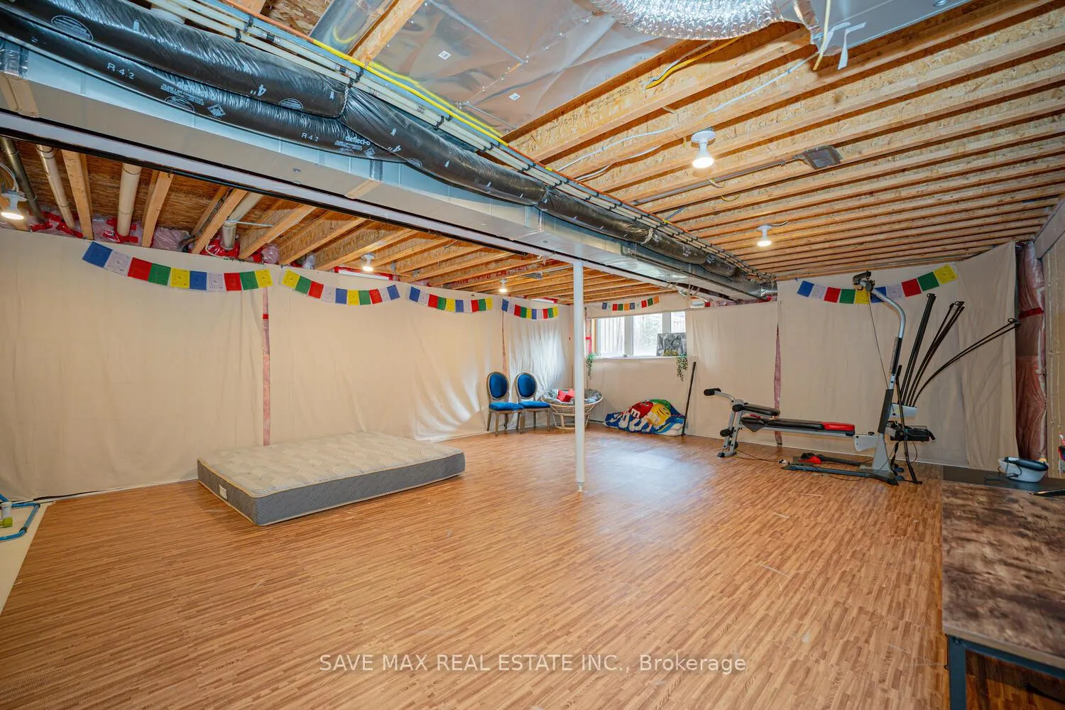 Photo 34 of 61 Edinburgh Drive, Brampton, Bram West — HOMEH