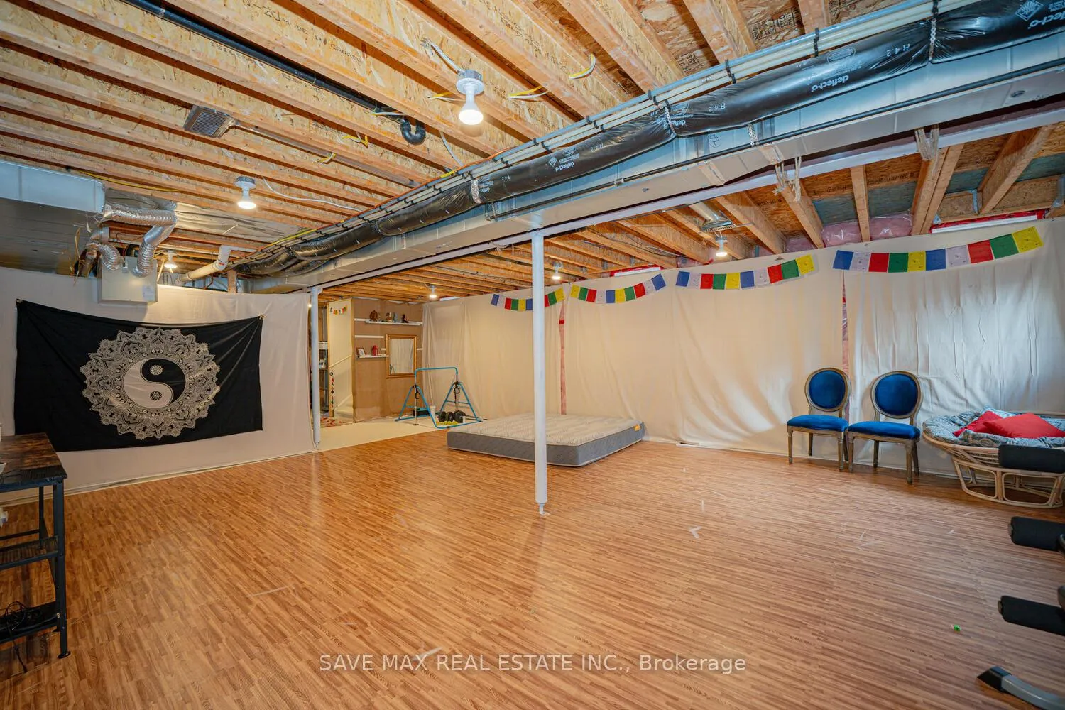 Photo 35 of 61 Edinburgh Drive, Brampton, Bram West — HOMEH