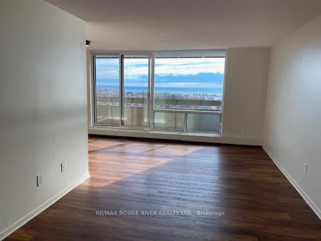Photo 3 of Unit 1806, 1210 Radom Street, Pickering, Bay Ridges — HOMEH