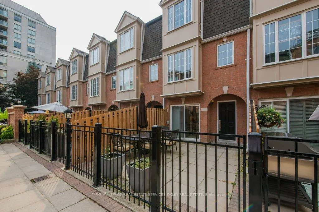 Photo 2 of Unit 15, 151 Merton Street, Toronto, Mount Pleasant West — HOMEH