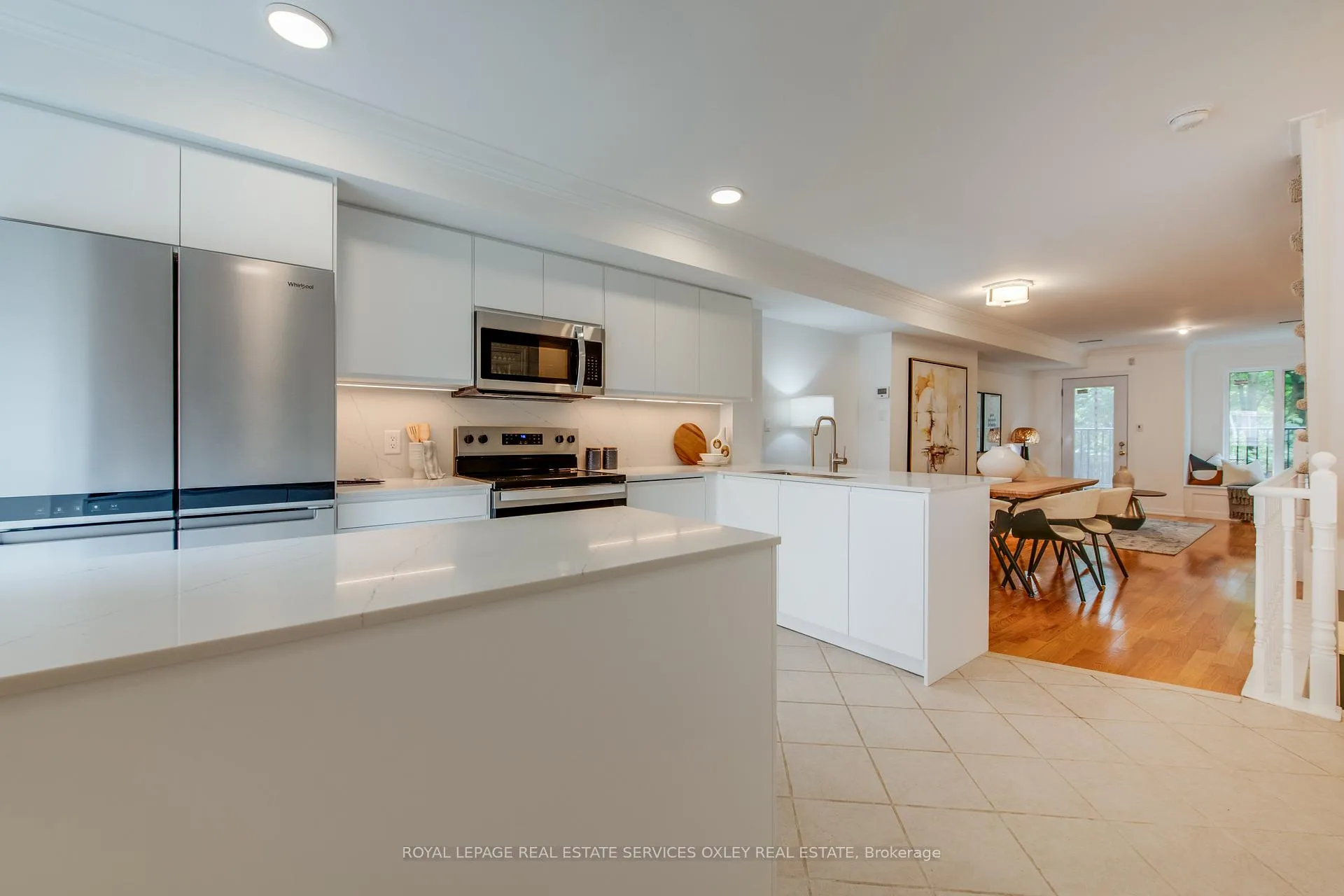 Photo 3 of Unit 15, 151 Merton Street, Toronto, Mount Pleasant West — HOMEH