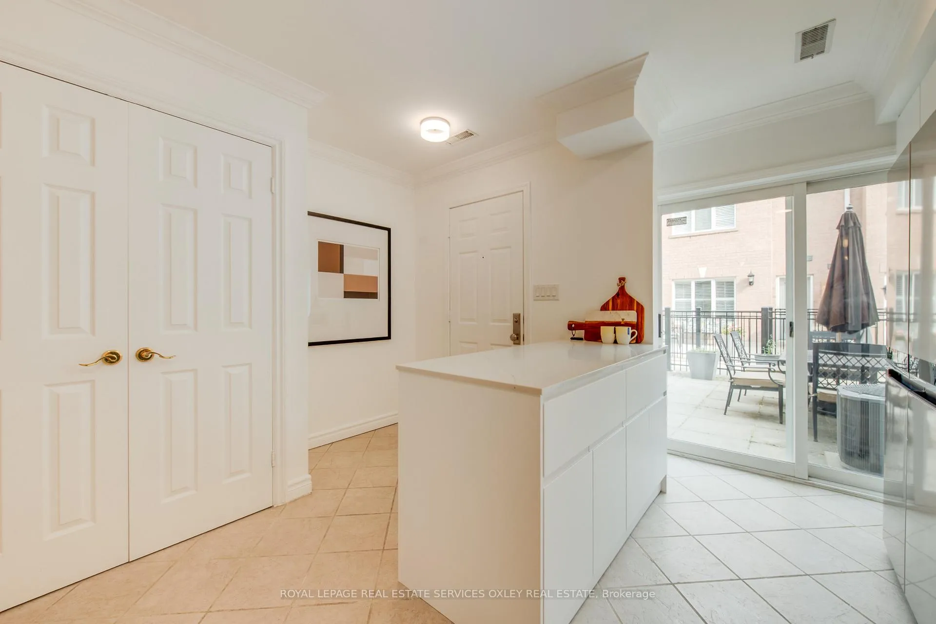 Photo 6 of Unit 15, 151 Merton Street, Toronto, Mount Pleasant West — HOMEH