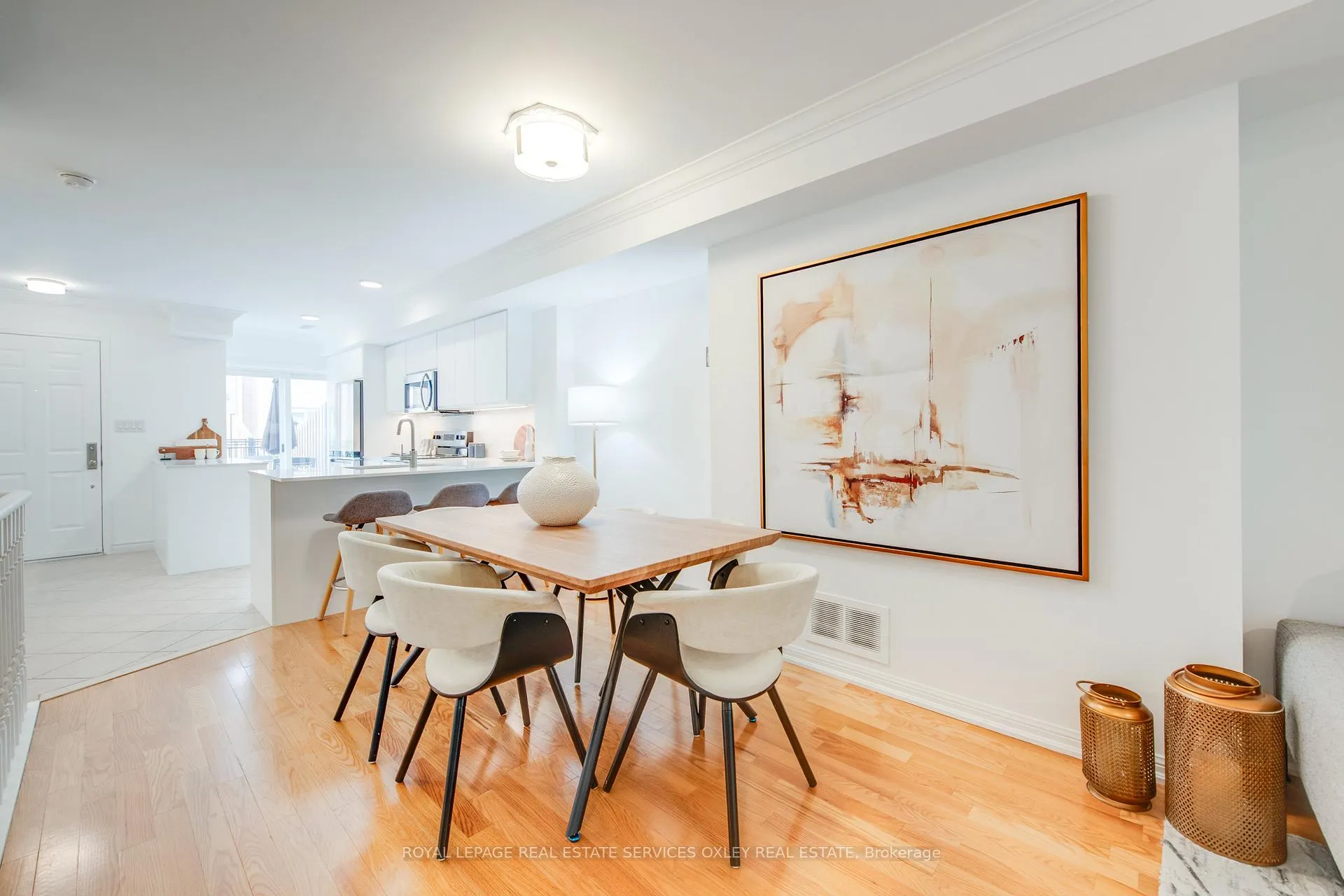 Photo 10 of Unit 15, 151 Merton Street, Toronto, Mount Pleasant West — HOMEH