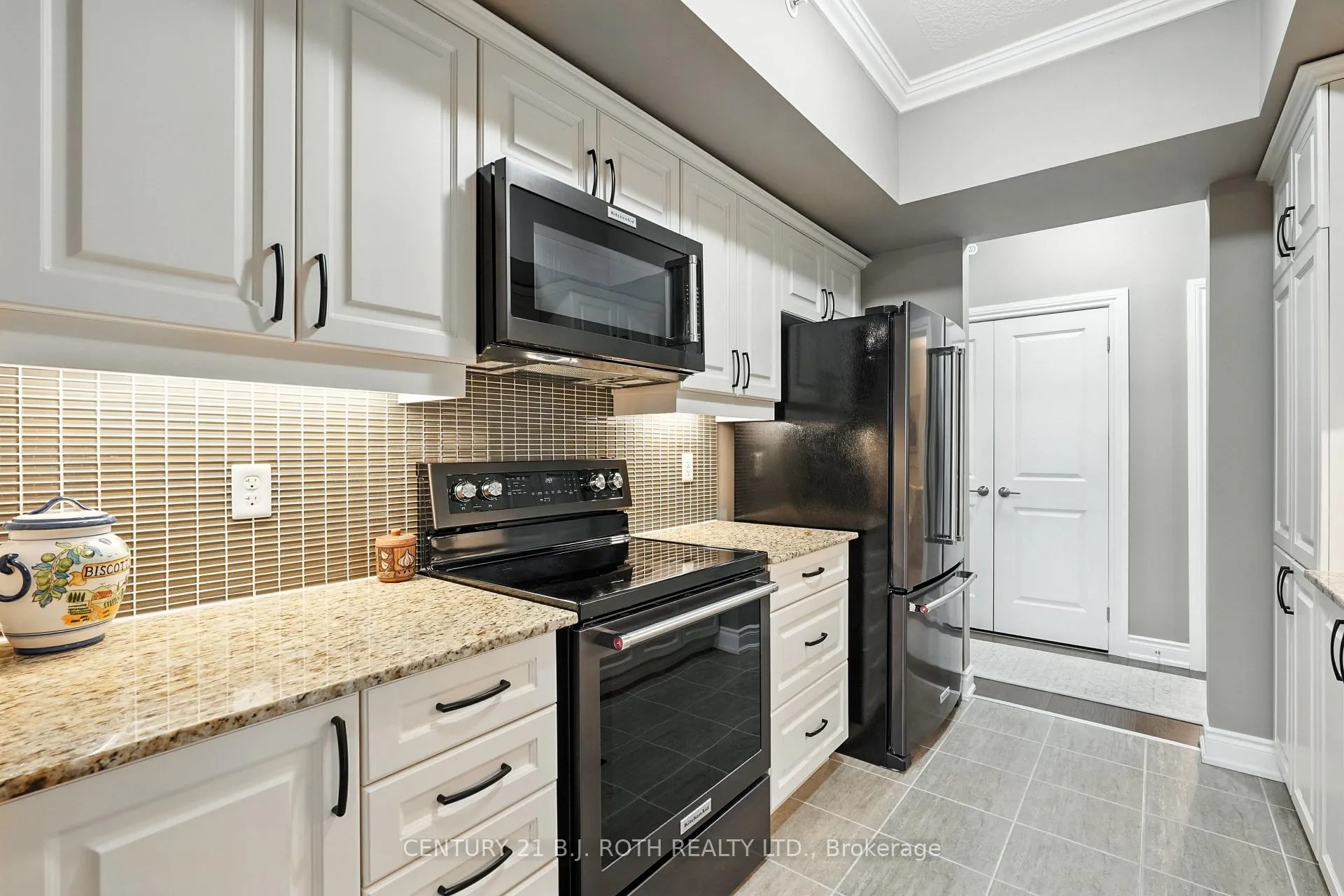 Photo 12 of Unit 312, 5 Greenwich Street, Barrie, Ardagh — HOMEH