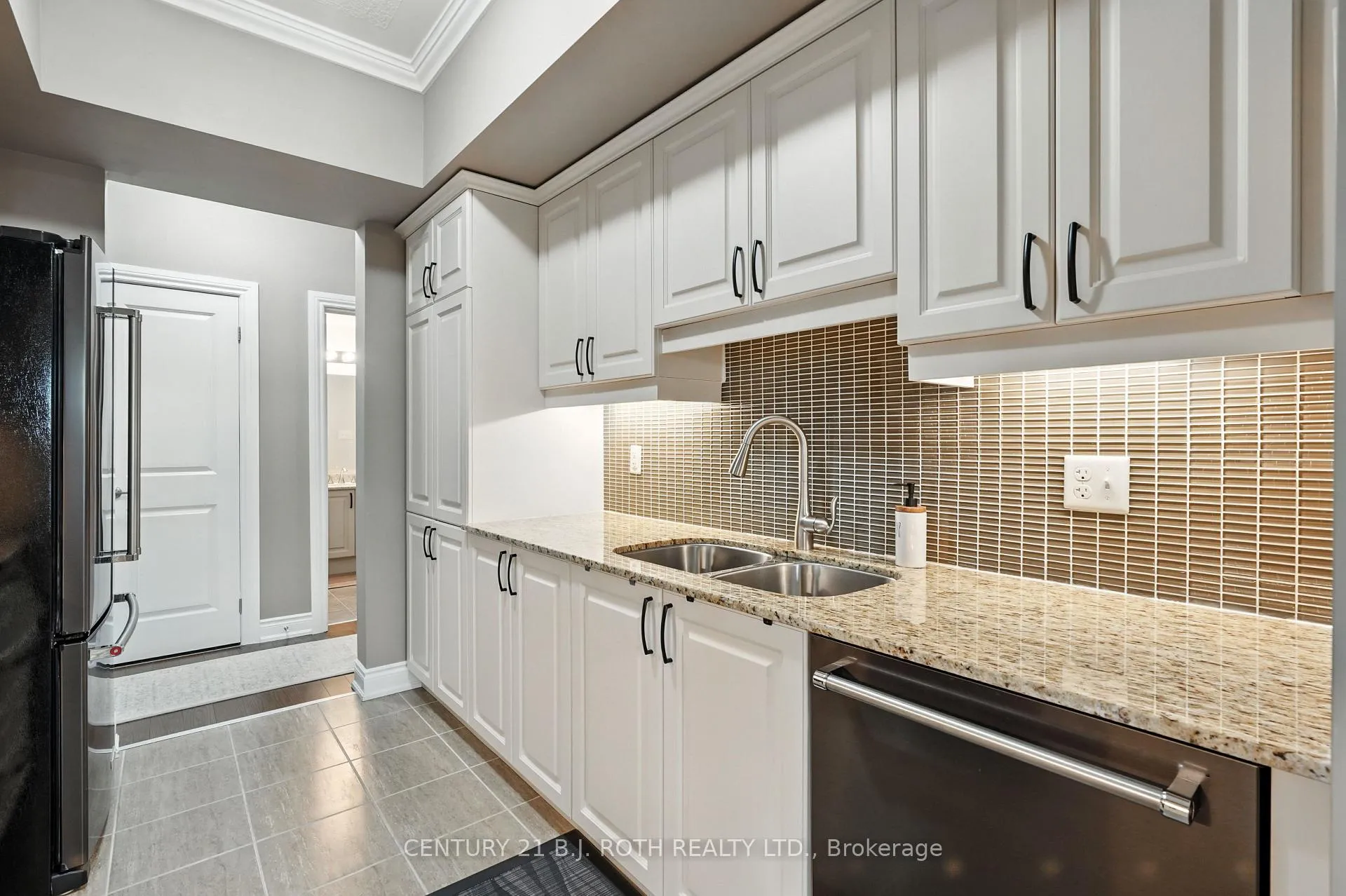 Photo 13 of Unit 312, 5 Greenwich Street, Barrie, Ardagh — HOMEH