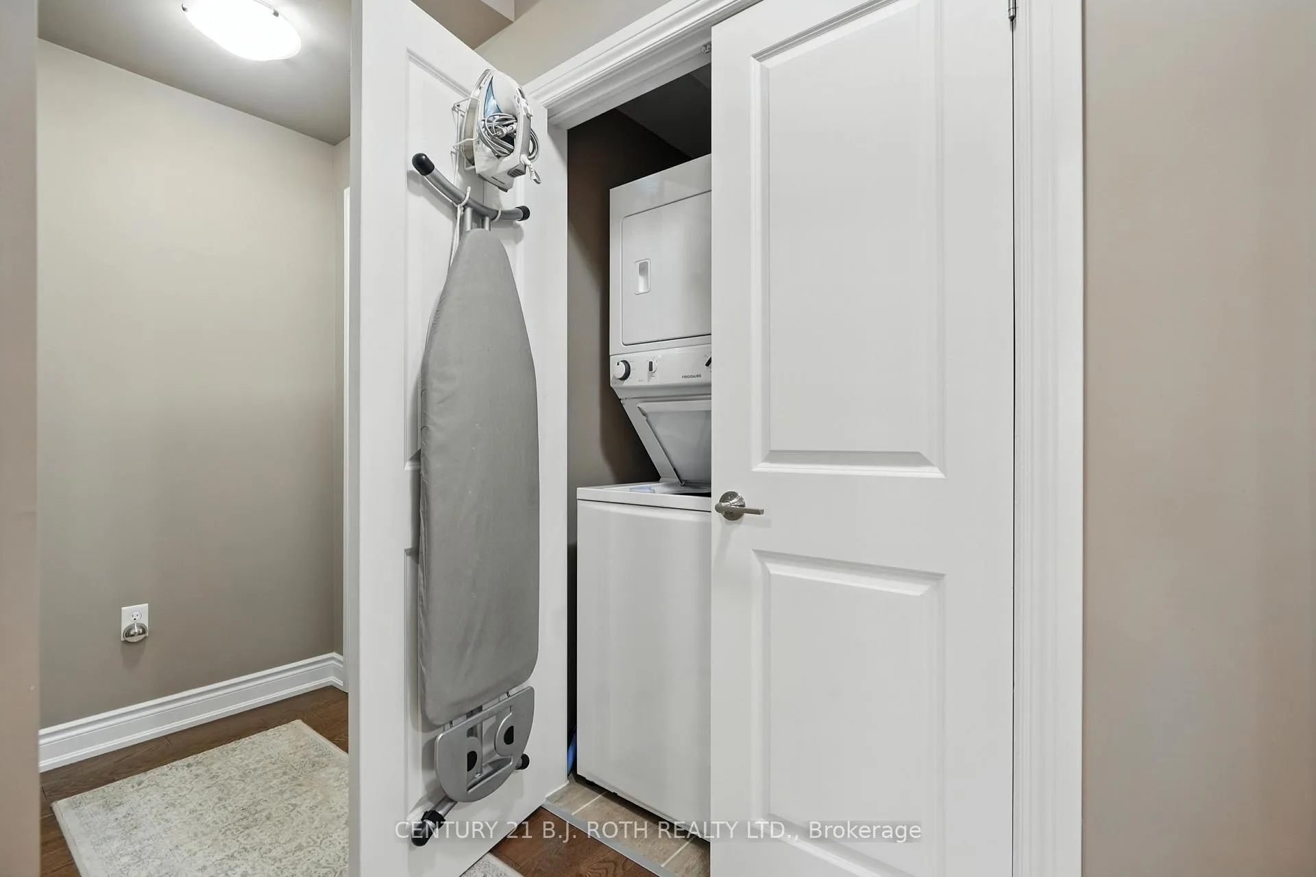 Photo 23 of Unit 312, 5 Greenwich Street, Barrie, Ardagh — HOMEH