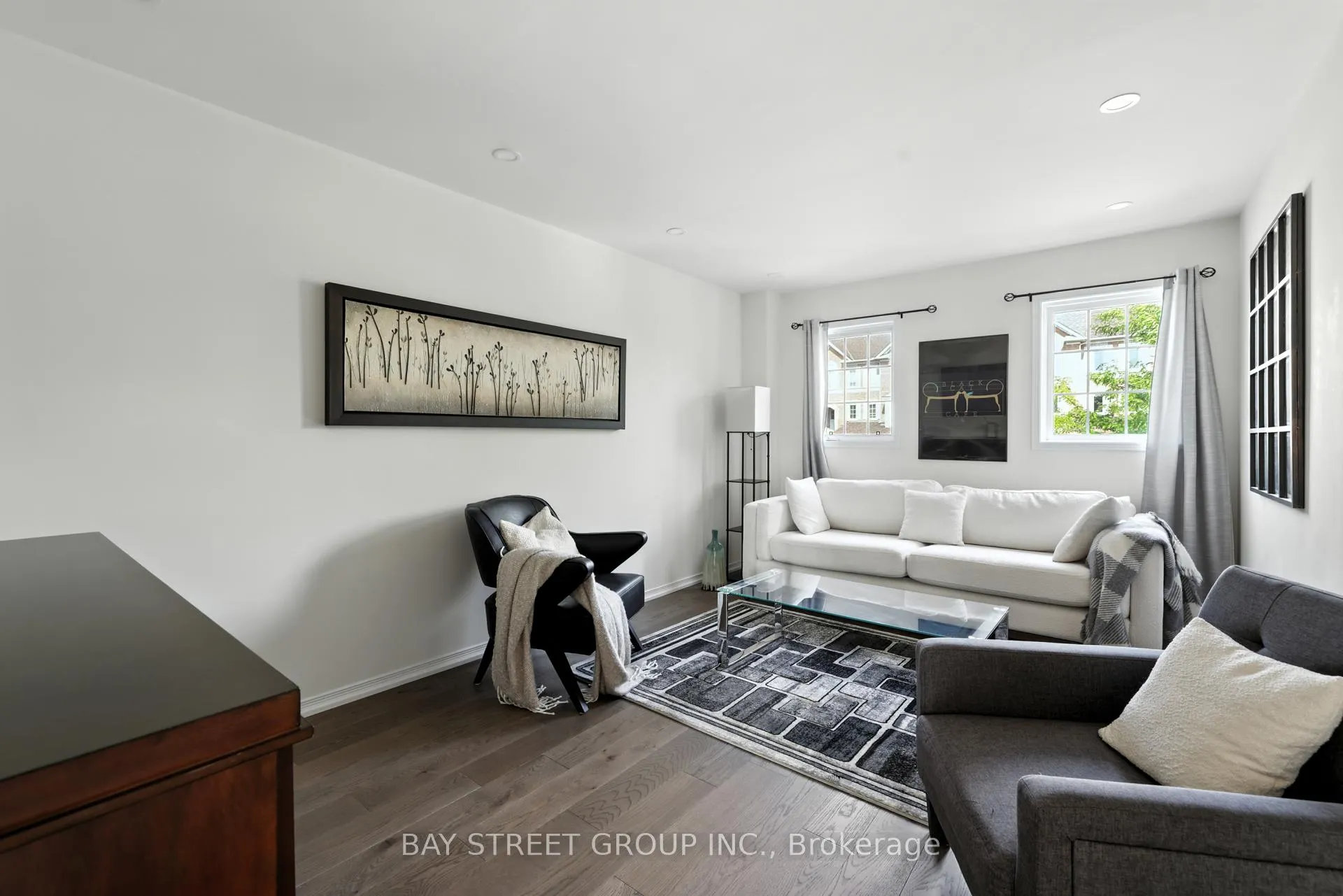 Photo 7 of 12 Stiles Avenue W, Aurora, Bayview Wellington — HOMEH