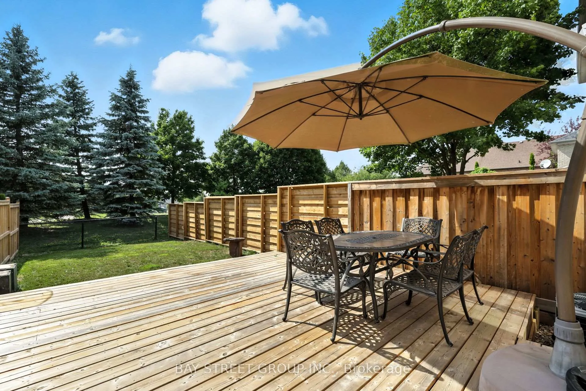 Photo 16 of 12 Stiles Avenue W, Aurora, Bayview Wellington — HOMEH