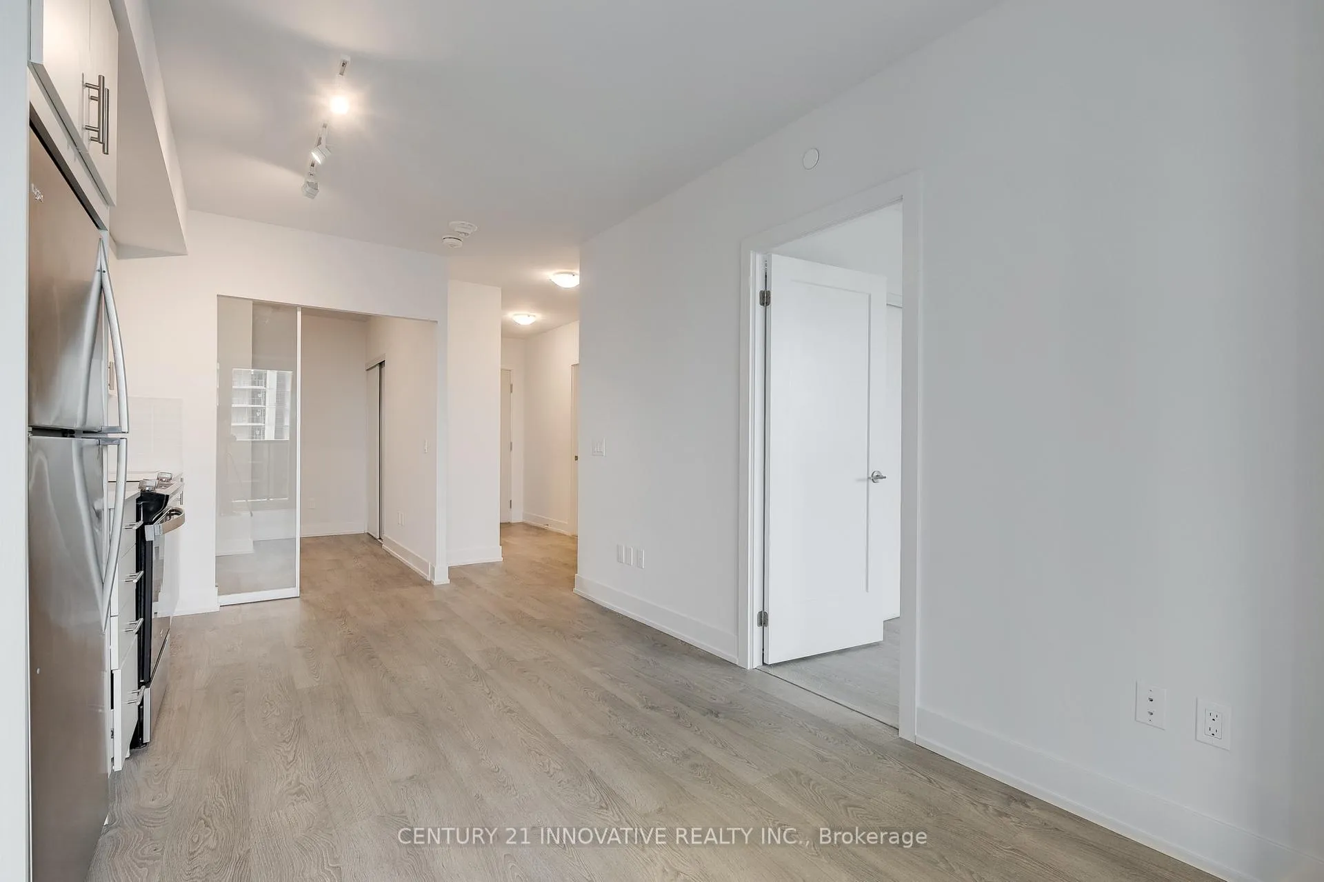 Photo 8 of Unit 1209, 2550 Simcoe Street N, Oshawa, Windfields — HOMEH