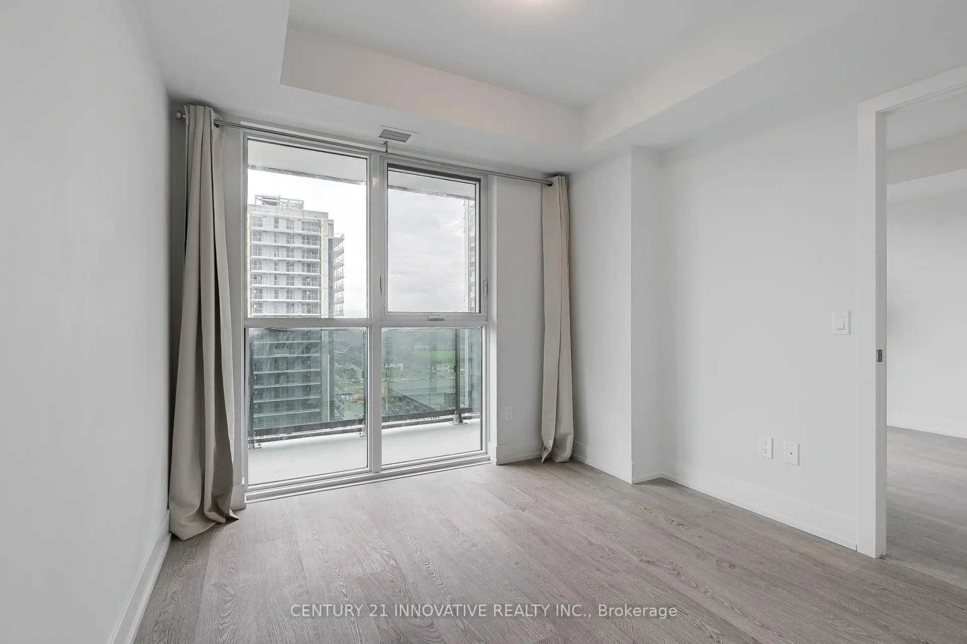 Photo 10 of Unit 1209, 2550 Simcoe Street N, Oshawa, Windfields — HOMEH