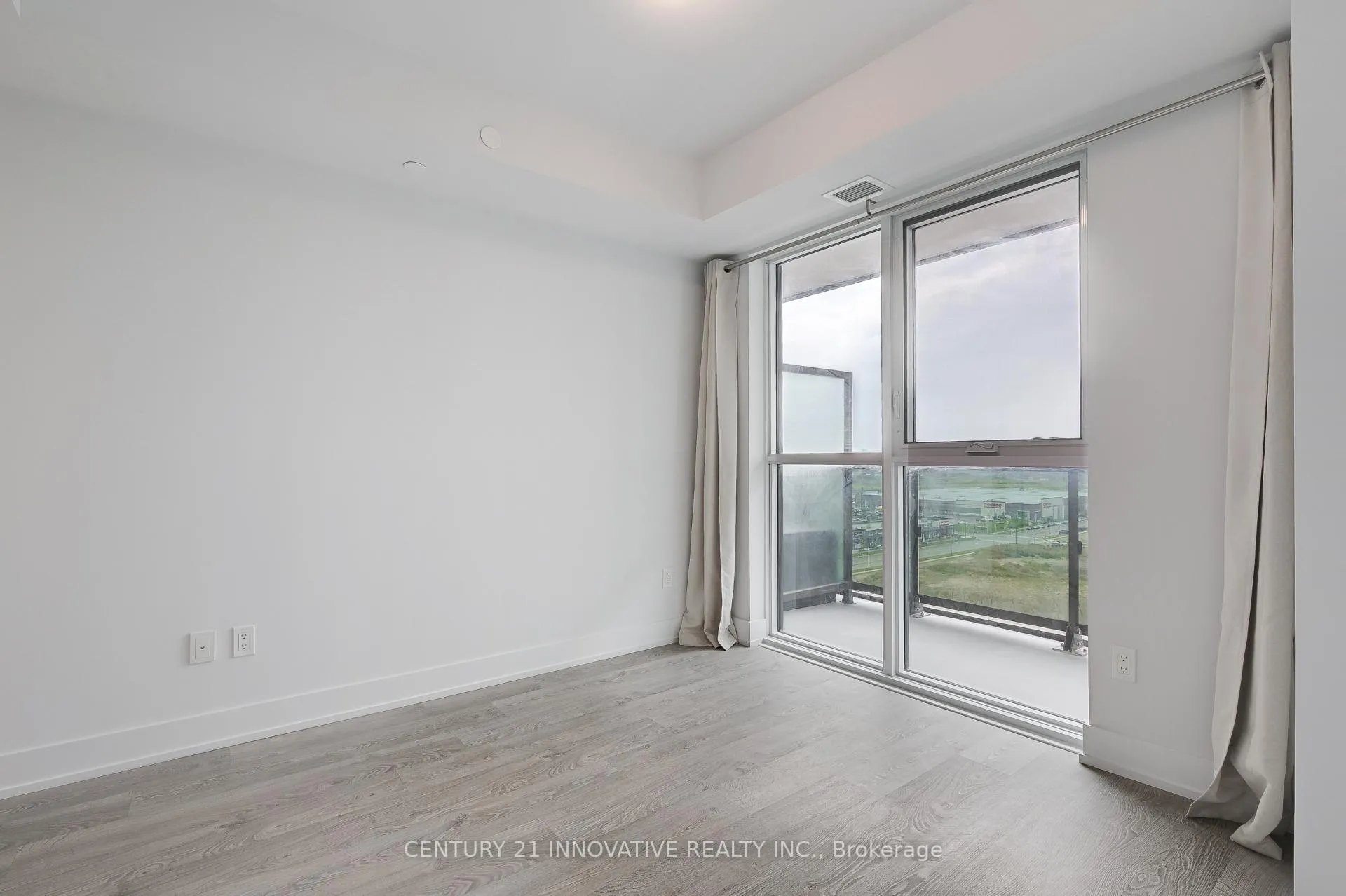 Photo 11 of Unit 1209, 2550 Simcoe Street N, Oshawa, Windfields — HOMEH