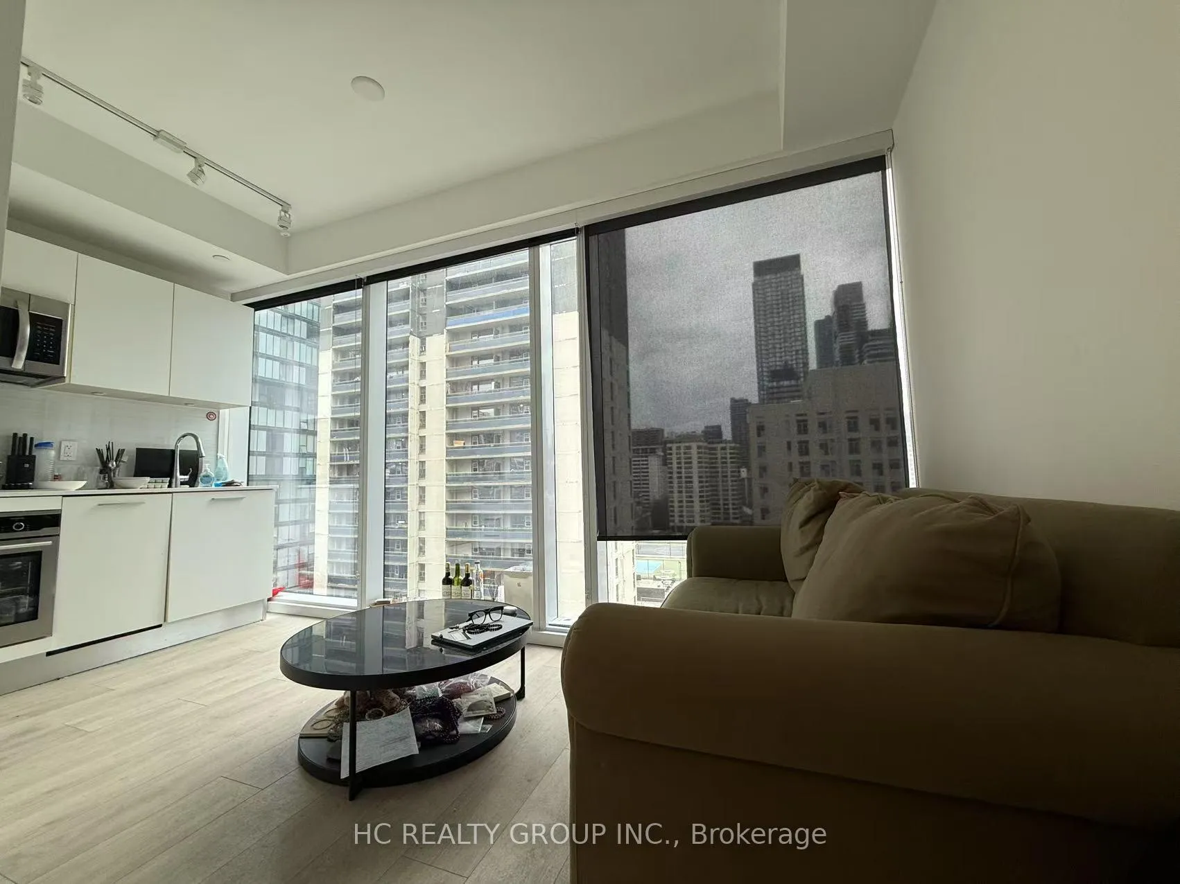 Photo 8 of Unit 808, 3 Gloucester Street, Toronto, Church-Yonge Corridor — HOMEH