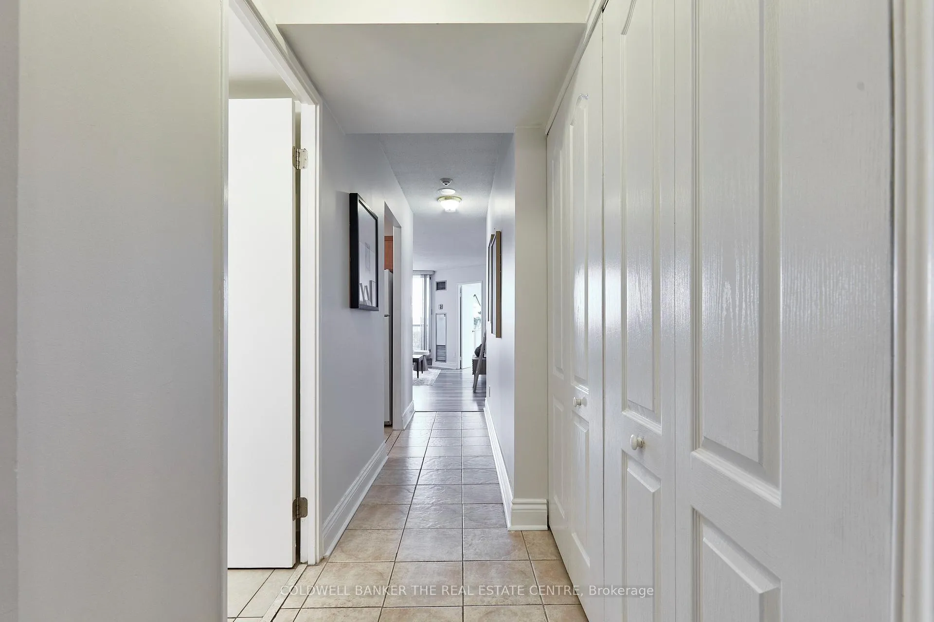 Photo 7 of Unit 401, 2 Westney Road N, Ajax, Central West — HOMEH