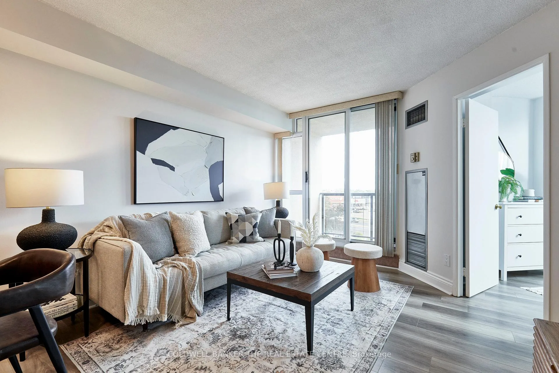 Photo 9 of Unit 401, 2 Westney Road N, Ajax, Central West — HOMEH