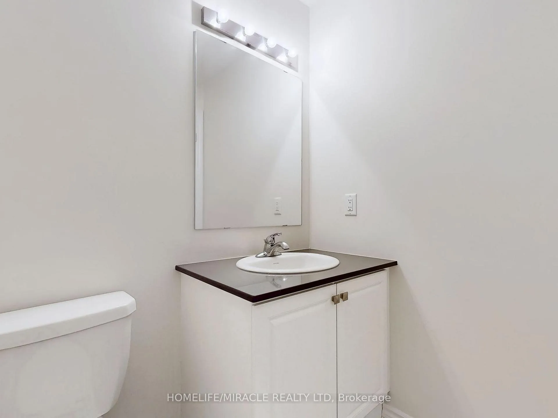 Photo 20 of Unit 9 UPPER, 490 Beresford Path, Oshawa, Central — HOMEH