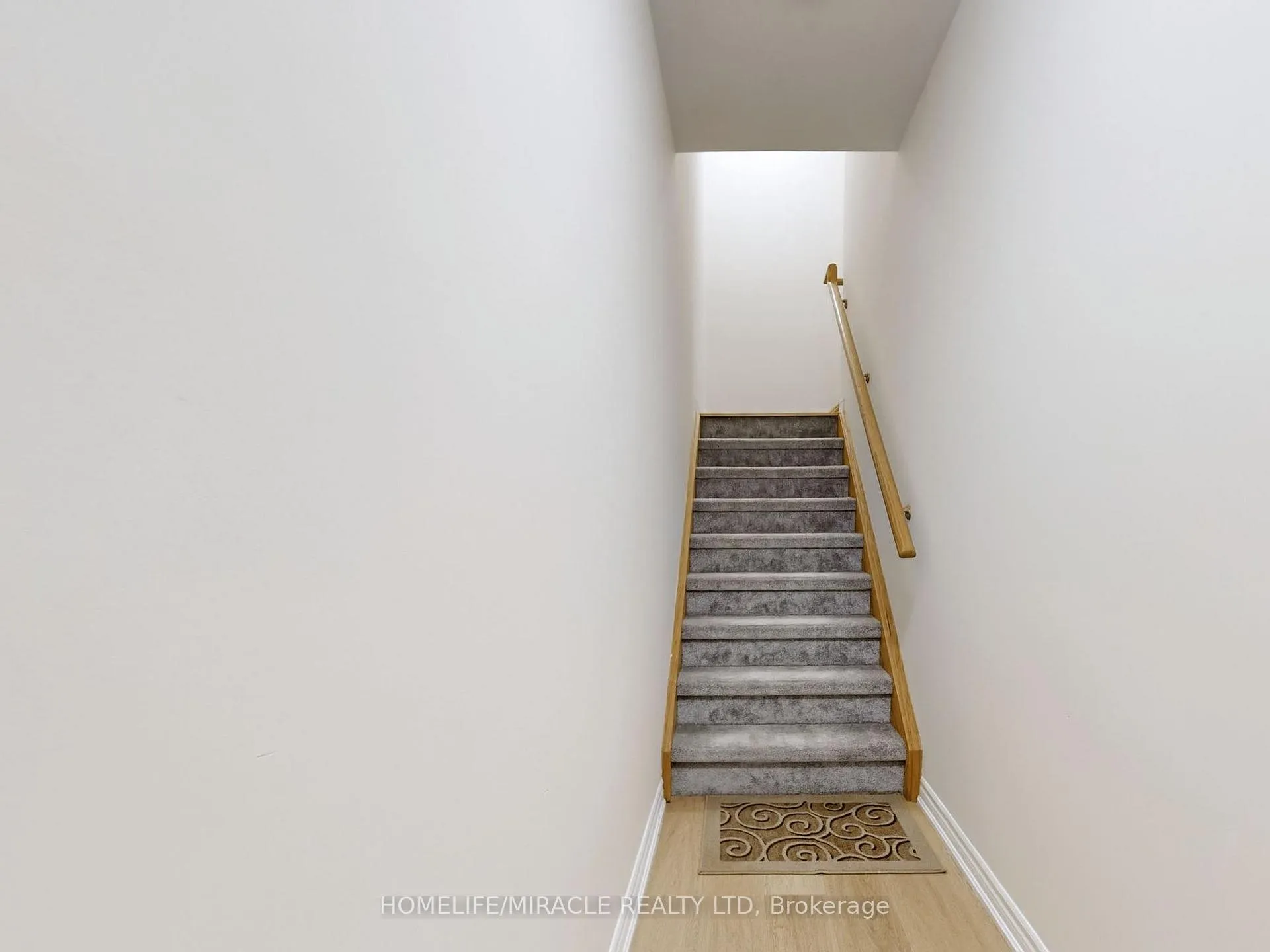 Photo 22 of Unit 9 UPPER, 490 Beresford Path, Oshawa, Central — HOMEH