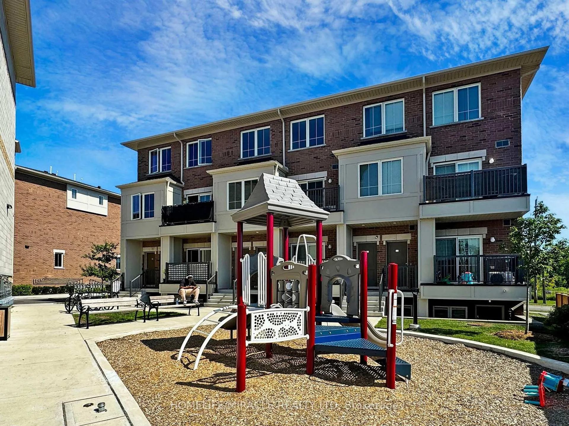 Photo 31 of Unit 9 UPPER, 490 Beresford Path, Oshawa, Central — HOMEH