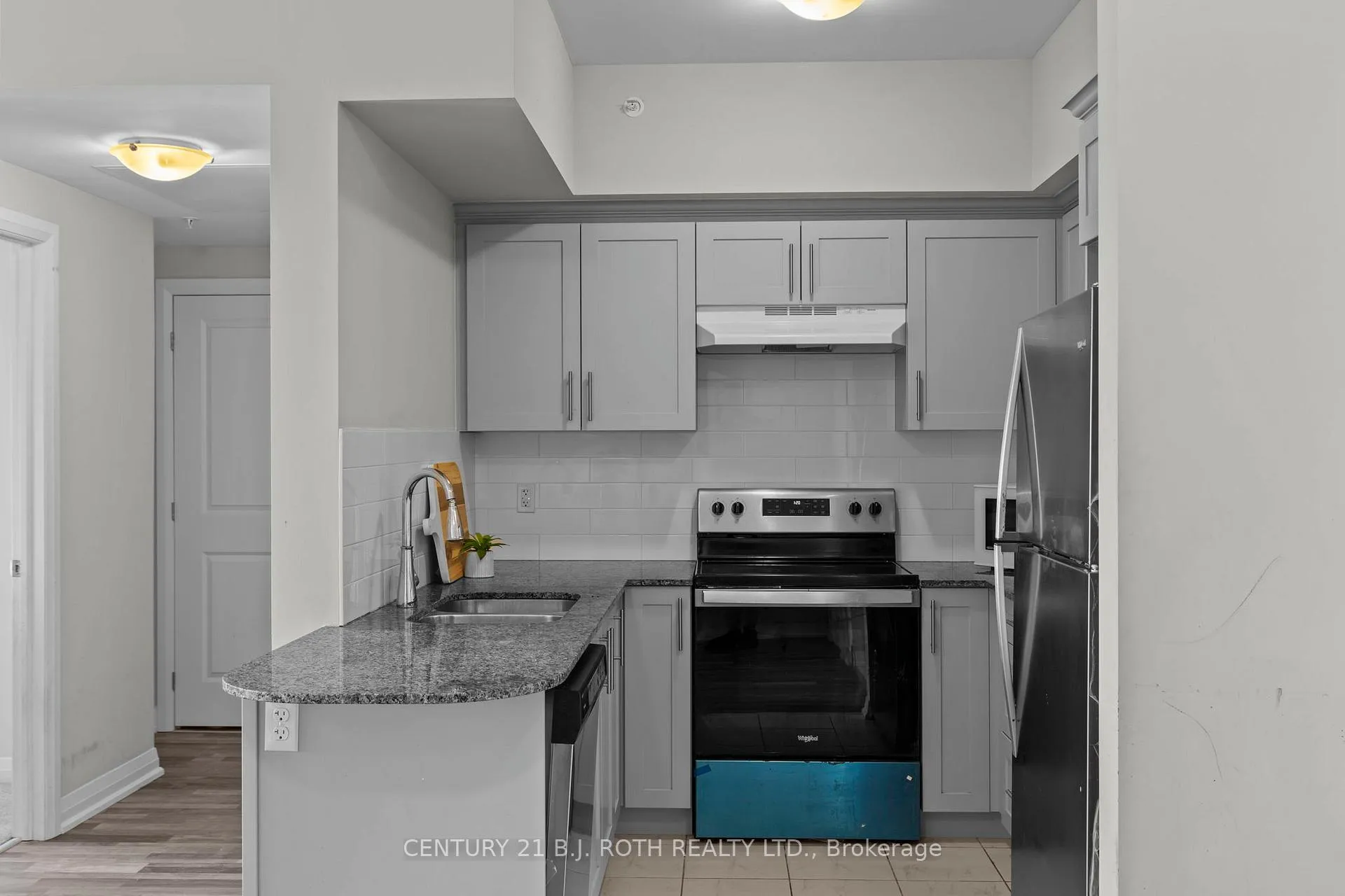 Photo 6 of Unit 409, 54 Koda Street, Barrie, Rural Barrie Southwest — HOMEH