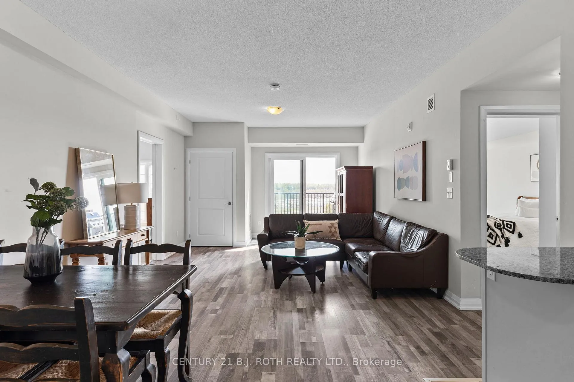 Photo 8 of Unit 409, 54 Koda Street, Barrie, Rural Barrie Southwest — HOMEH