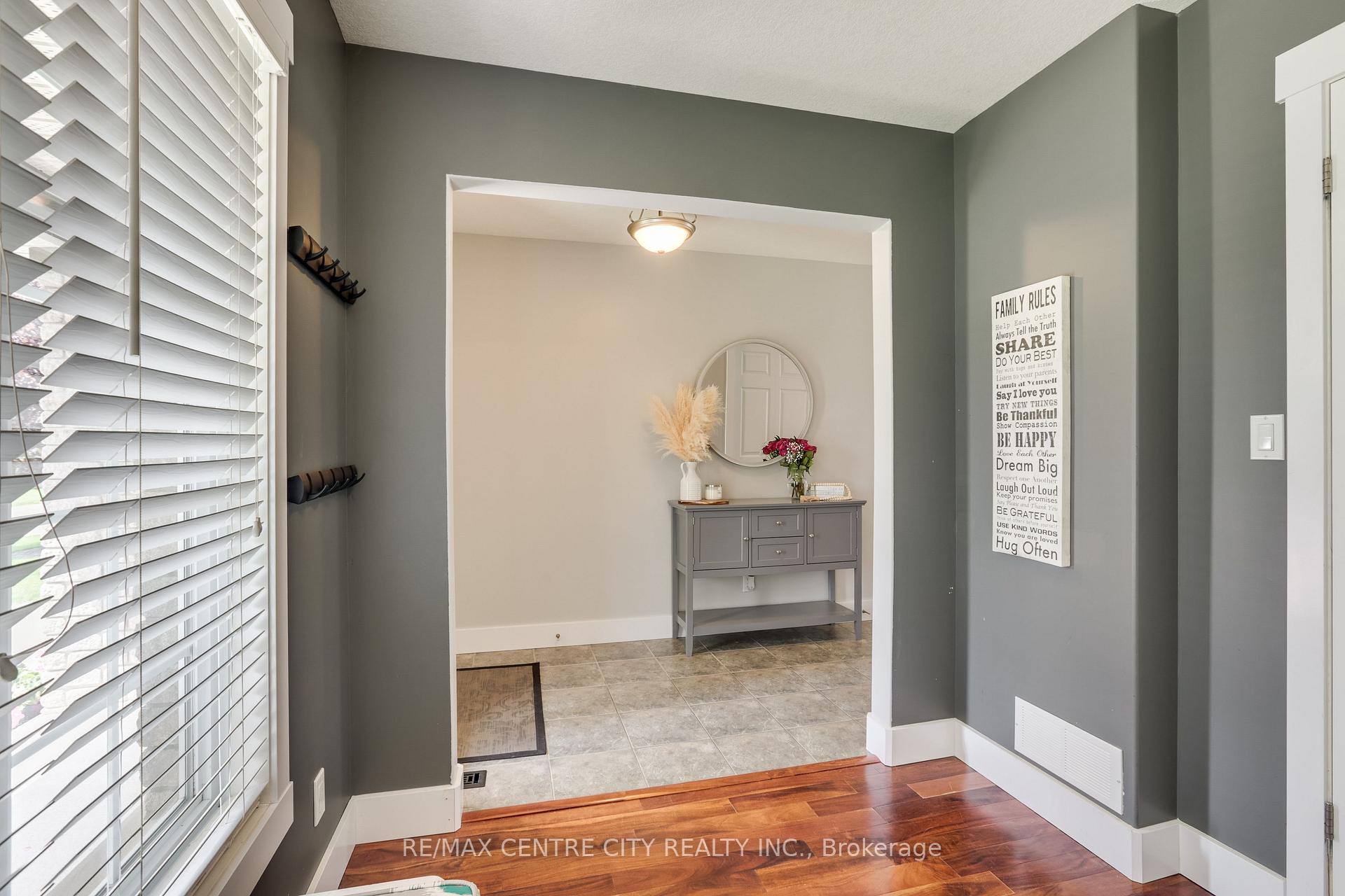 Photo 7 of 52 Owen Court, Central Elgin, Rural Central Elgin — HOMEH