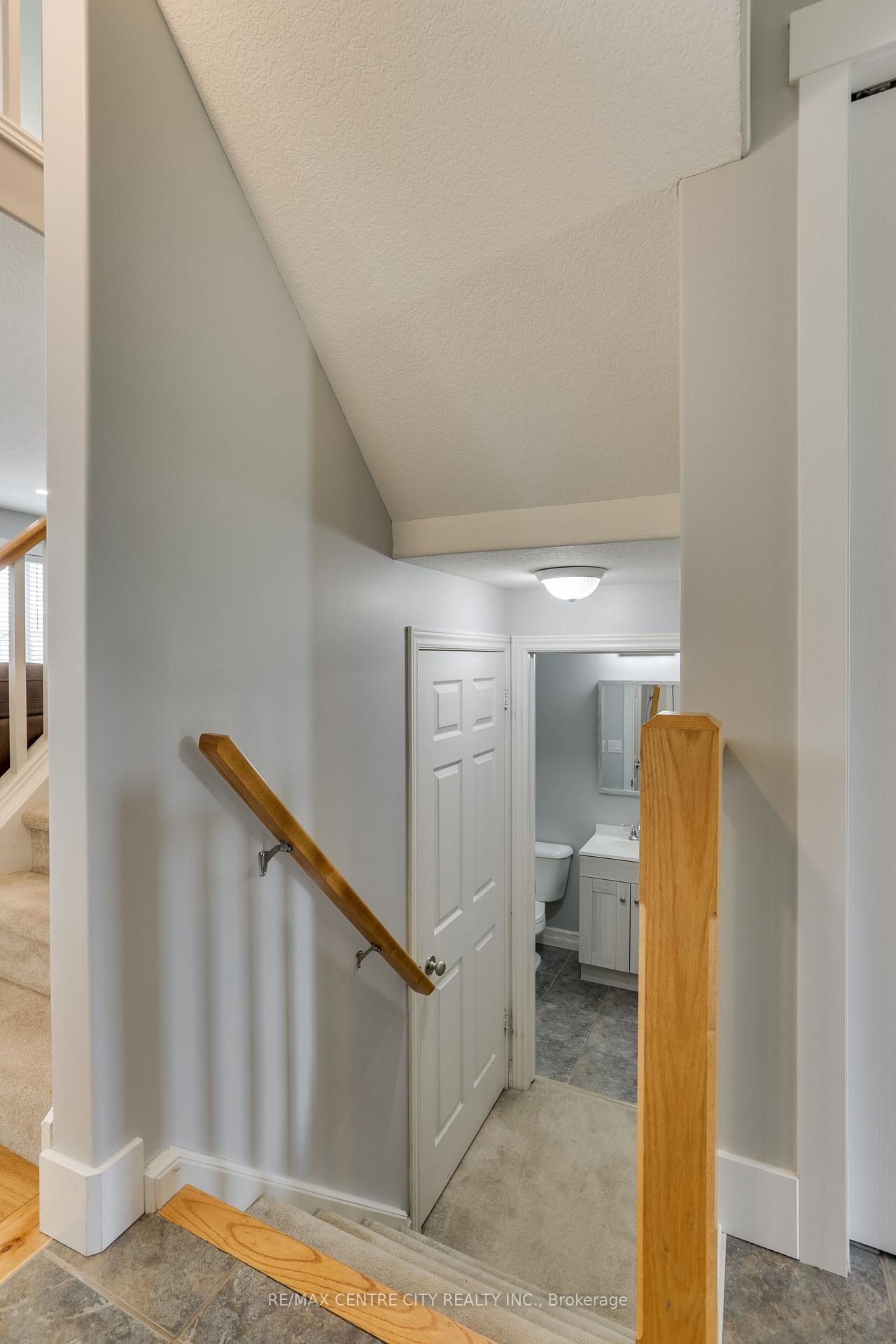 Photo 16 of 52 Owen Court, Central Elgin, Rural Central Elgin — HOMEH