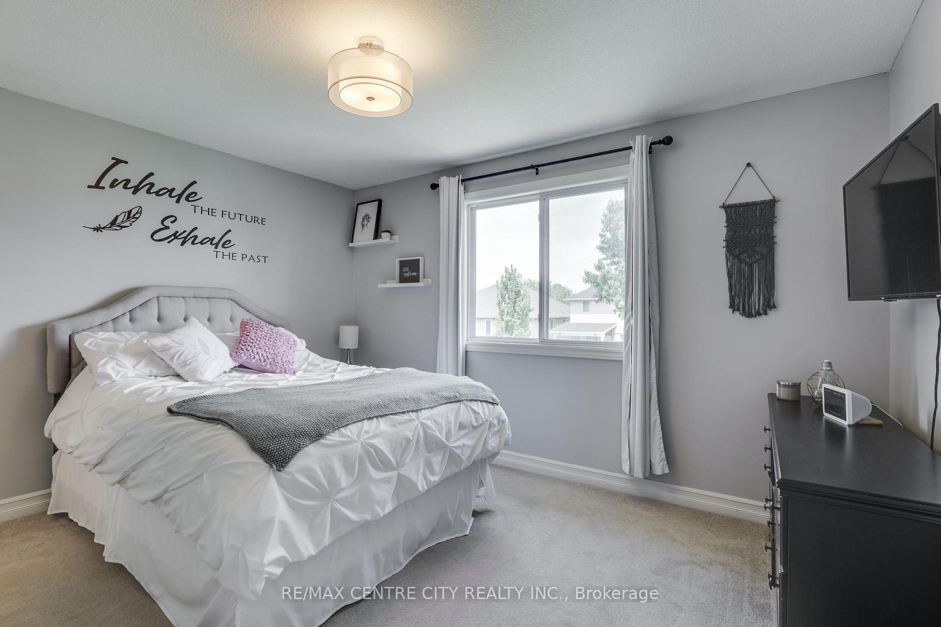 Photo 20 of 52 Owen Court, Central Elgin, Rural Central Elgin — HOMEH