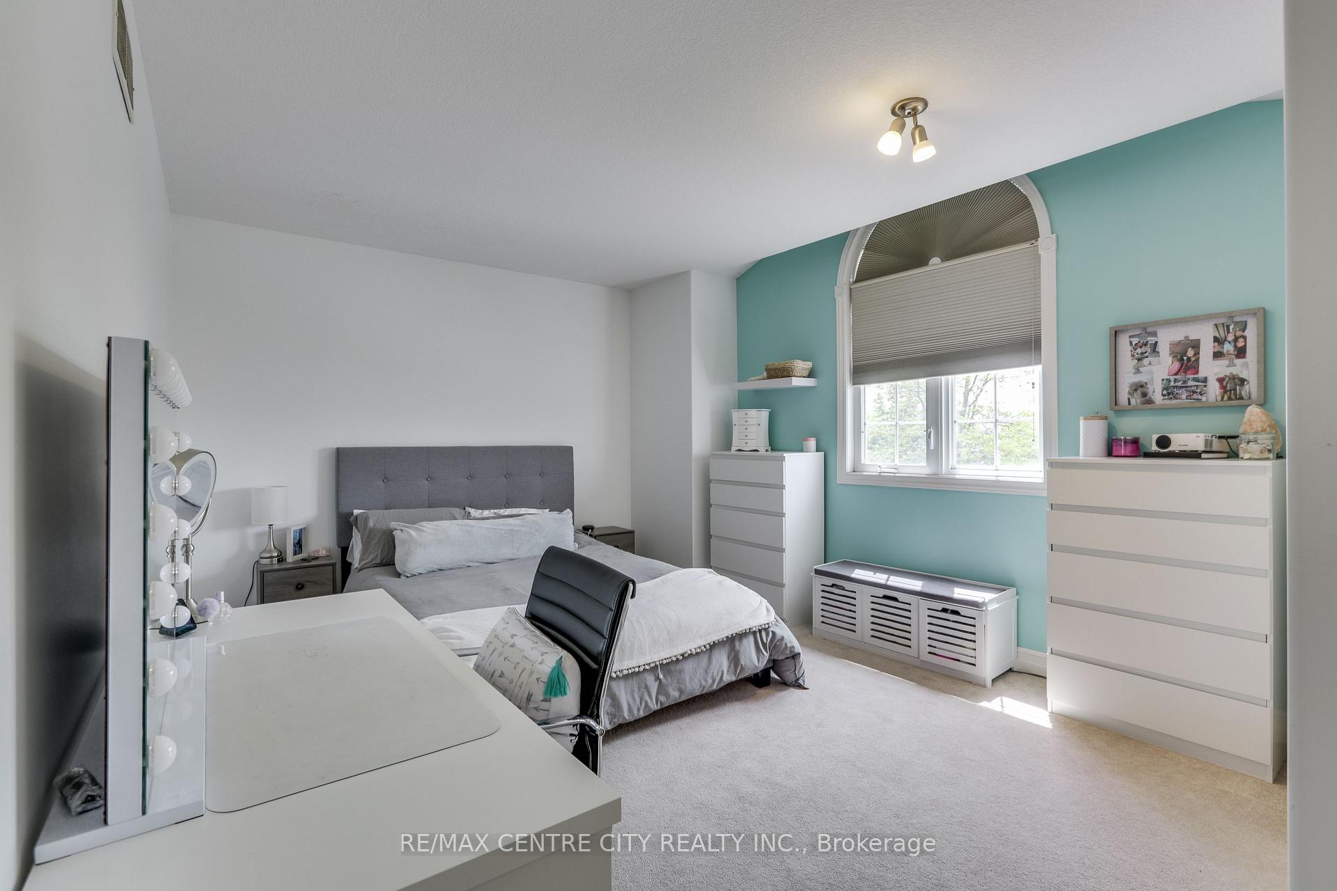 Photo 24 of 52 Owen Court, Central Elgin, Rural Central Elgin — HOMEH