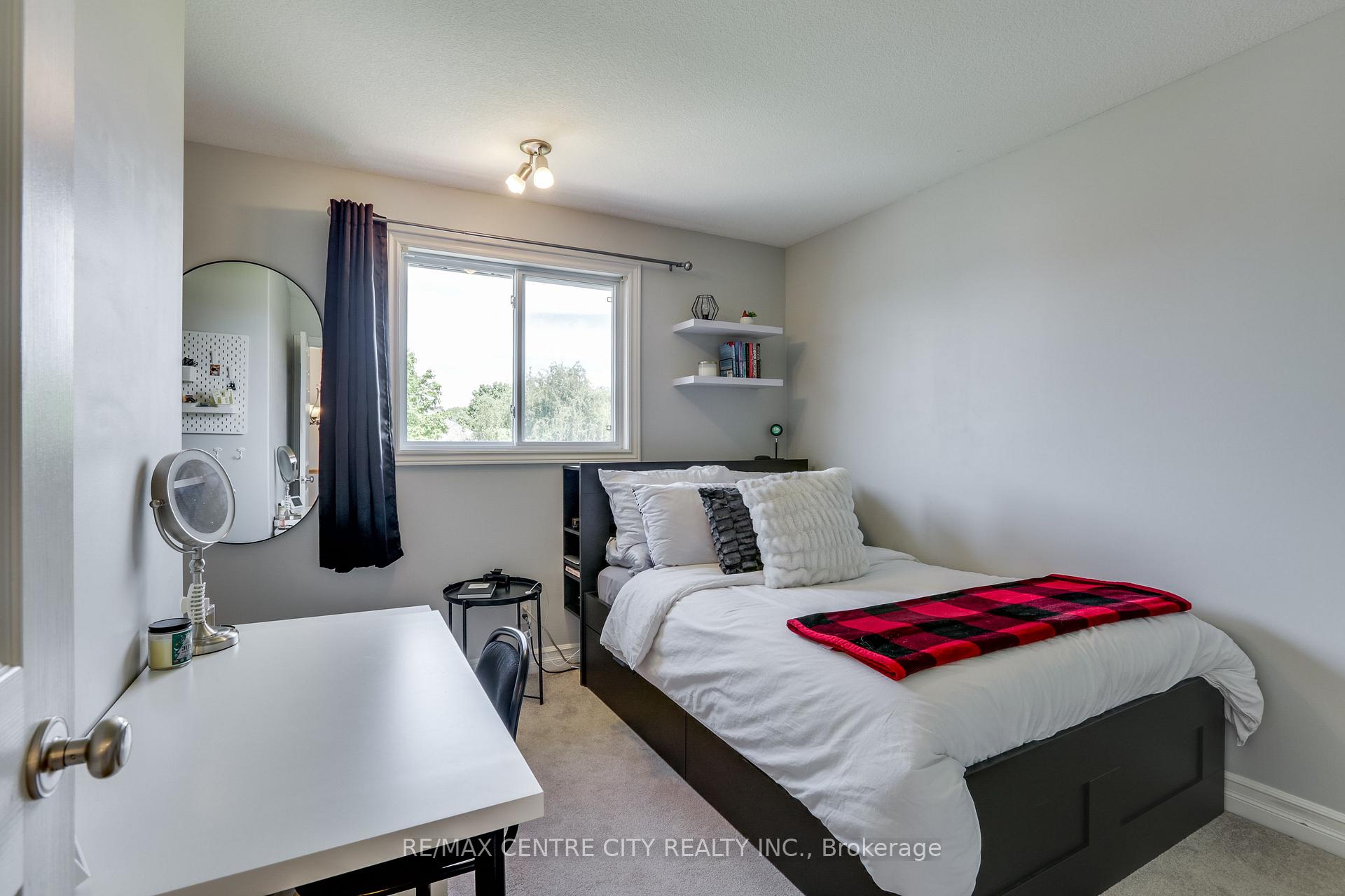 Photo 28 of 52 Owen Court, Central Elgin, Rural Central Elgin — HOMEH