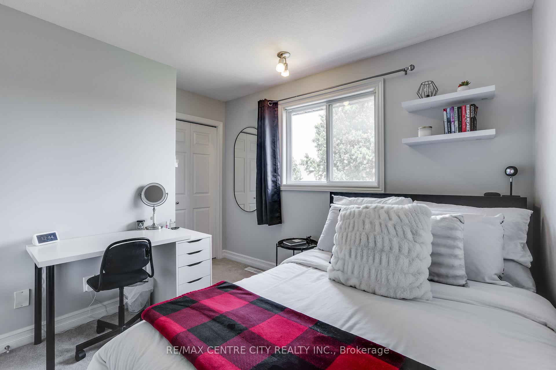 Photo 29 of 52 Owen Court, Central Elgin, Rural Central Elgin — HOMEH