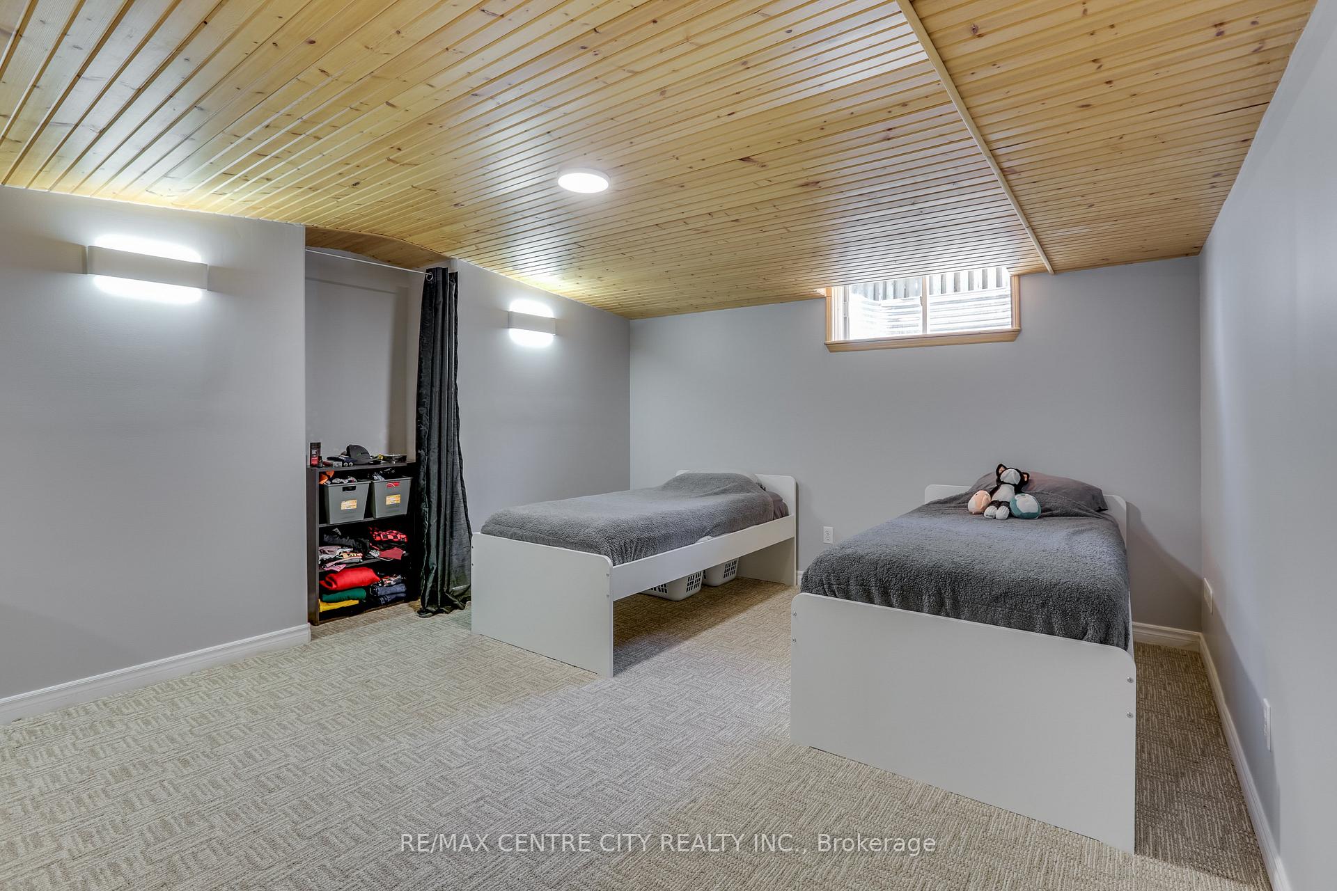 Photo 35 of 52 Owen Court, Central Elgin, Rural Central Elgin — HOMEH
