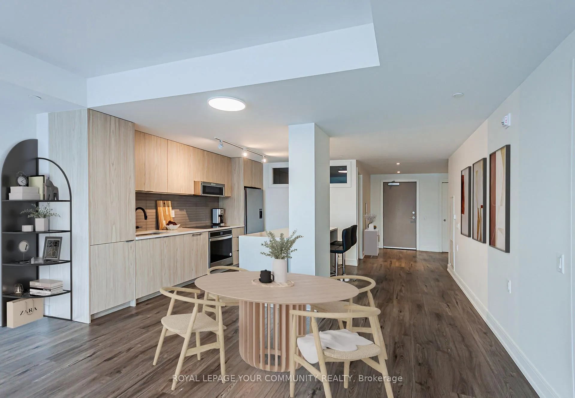 Photo 7 of Unit 807, 185 Dunlop Street E, Barrie, Lakeshore — HOMEH