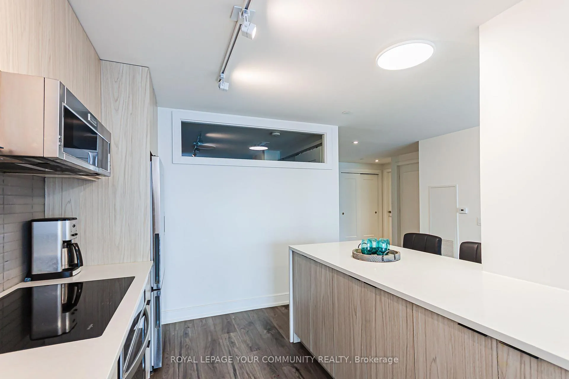 Photo 11 of Unit 807, 185 Dunlop Street E, Barrie, Lakeshore — HOMEH