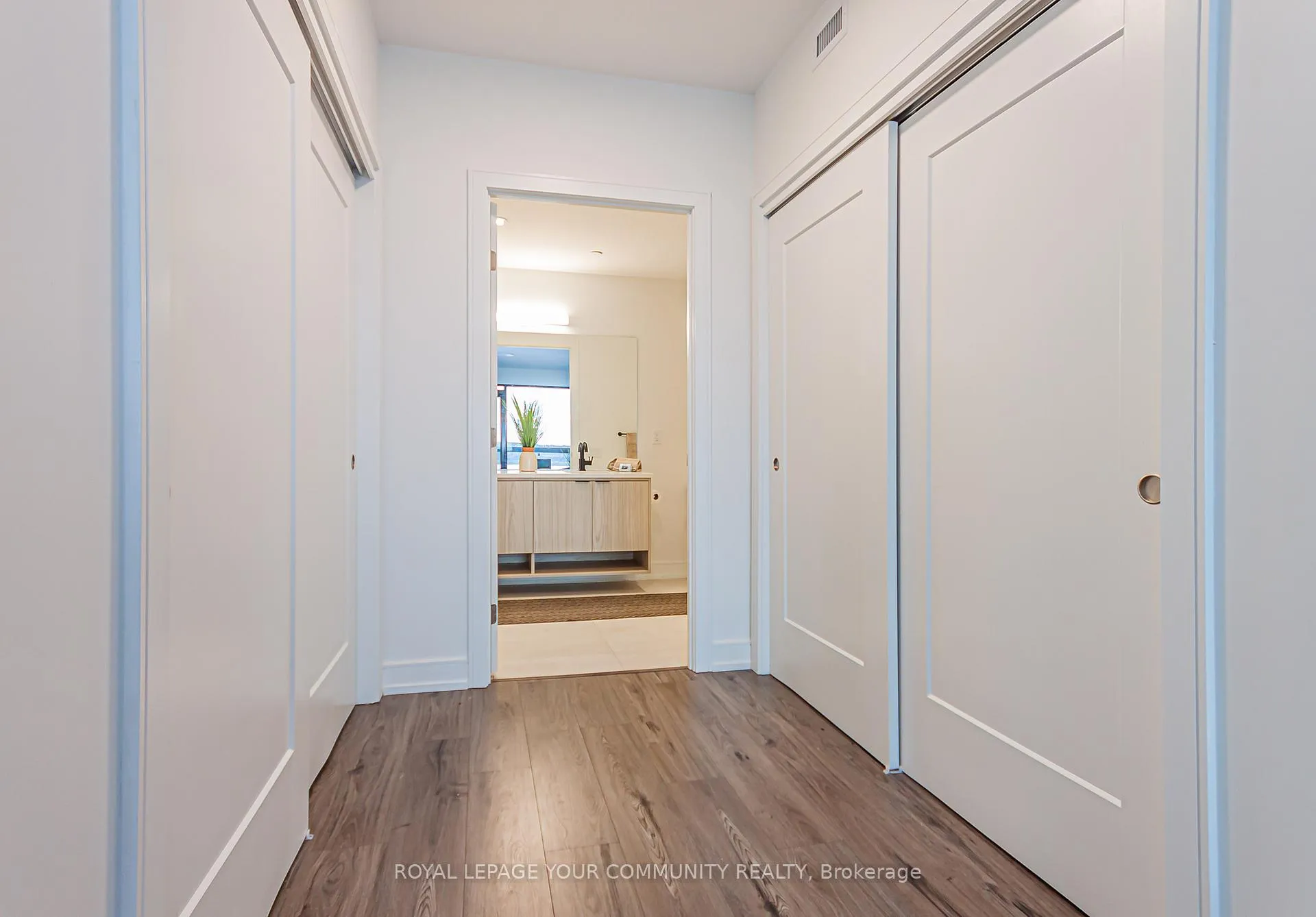 Photo 15 of Unit 807, 185 Dunlop Street E, Barrie, Lakeshore — HOMEH