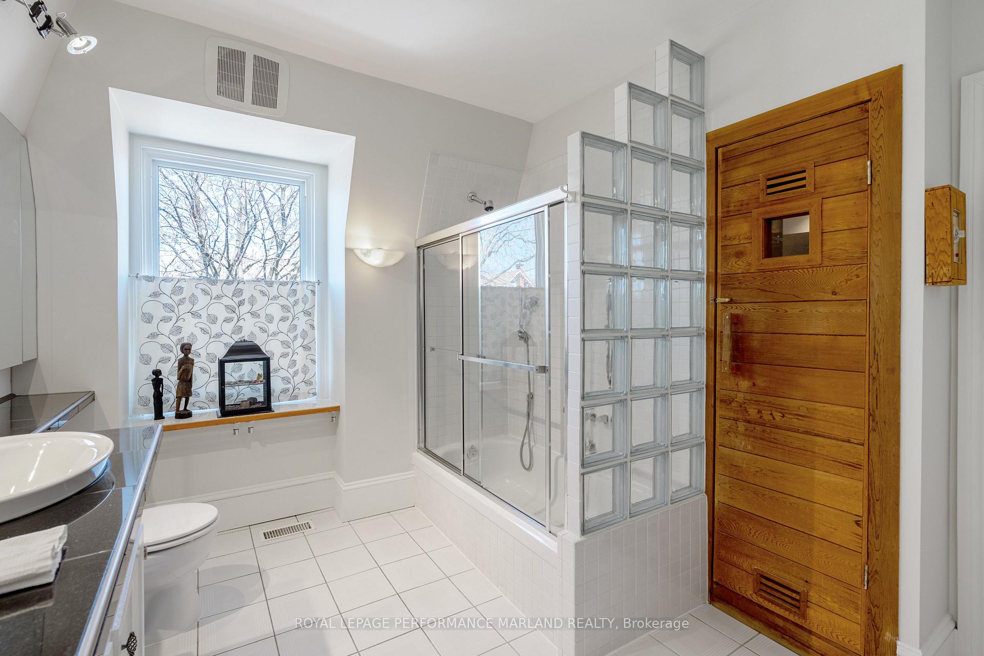 Photo 21 of 105 Cameron Avenue, Ottawa, Old Ottawa South — HOMEH