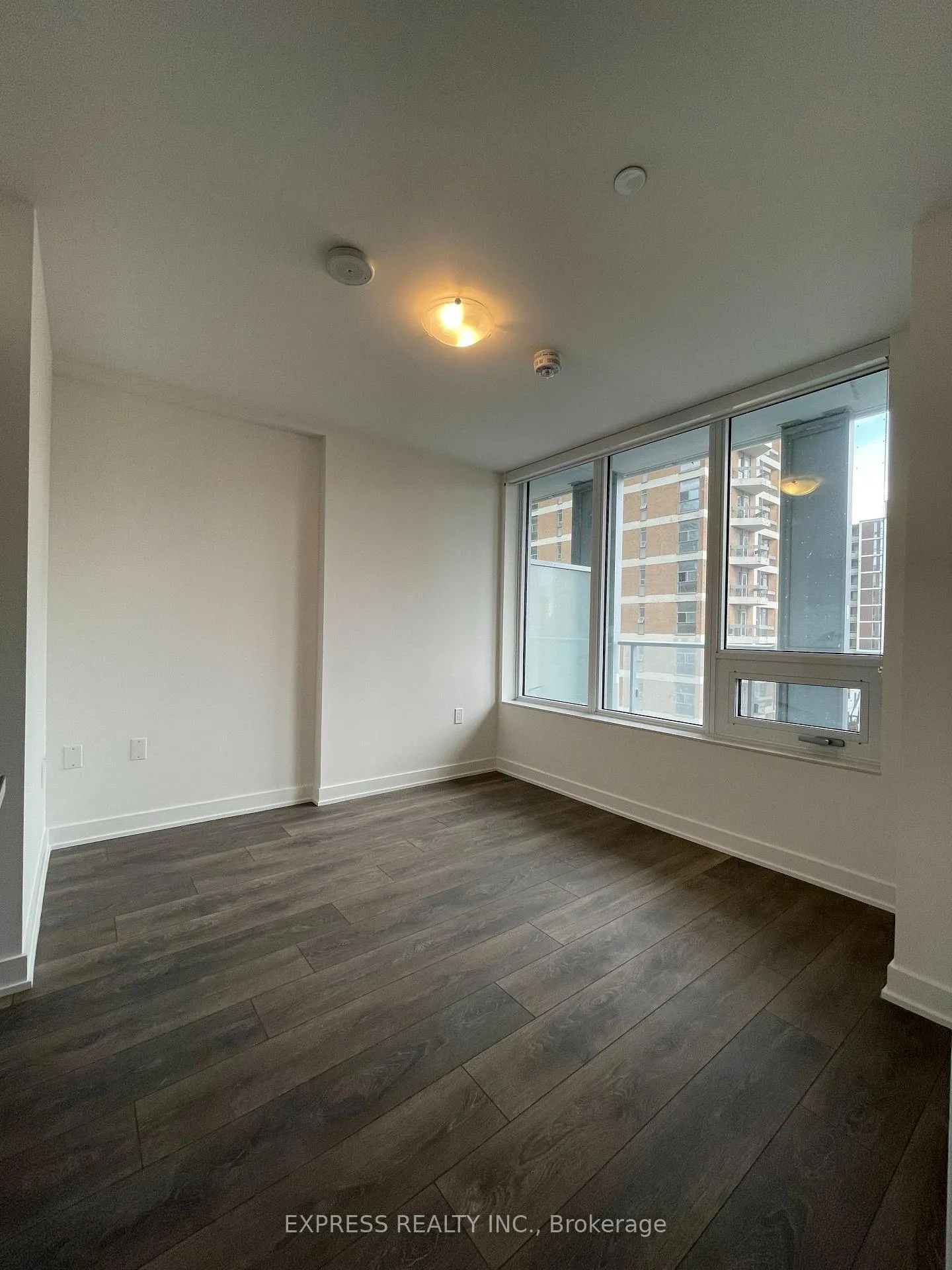 Photo 7 of Unit 401, 99 Broadway Avenue, Toronto, Mount Pleasant West — HOMEH