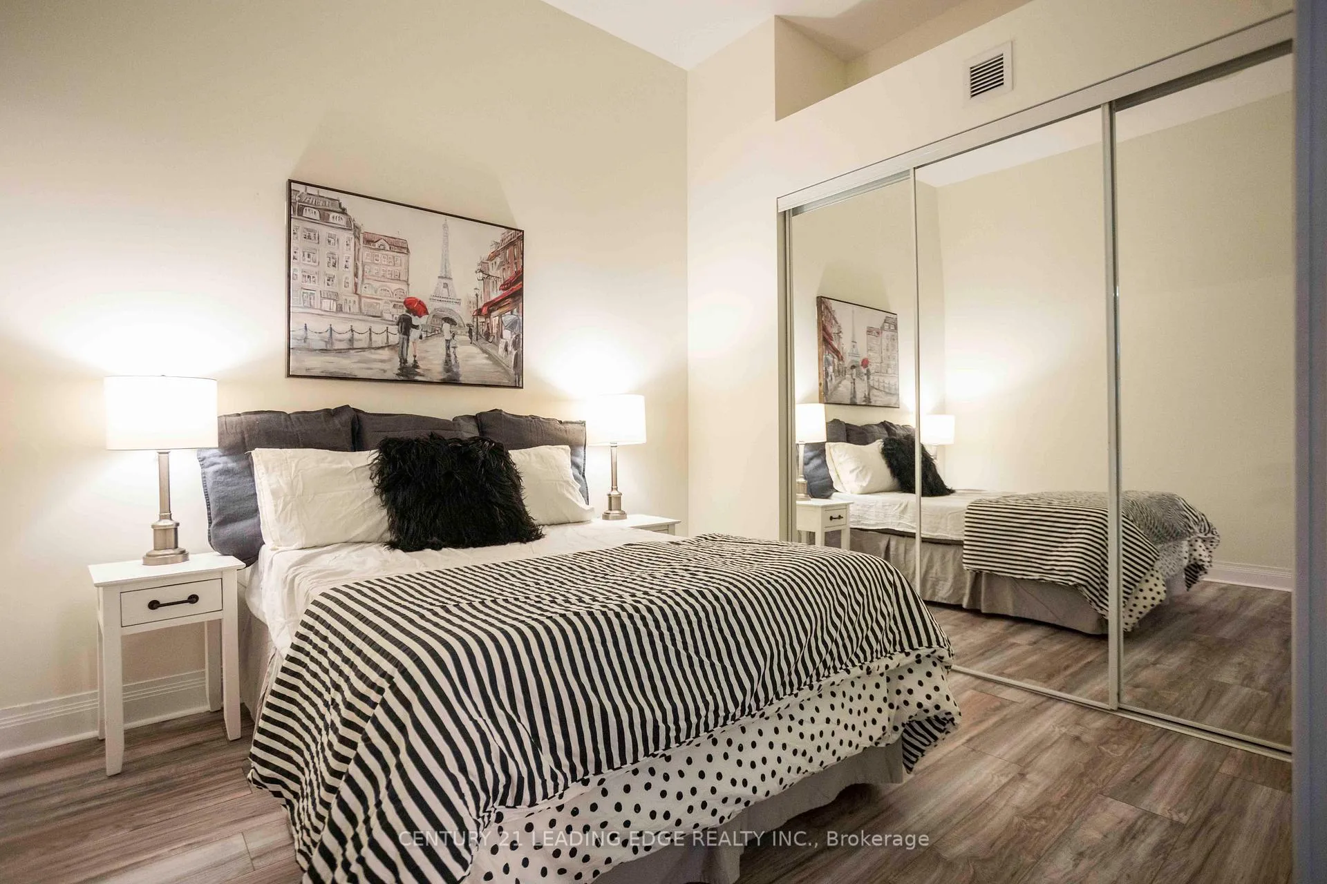 Photo 14 of Unit Loft #5, 2191 Yonge Street, Toronto, Mount Pleasant West — HOMEH