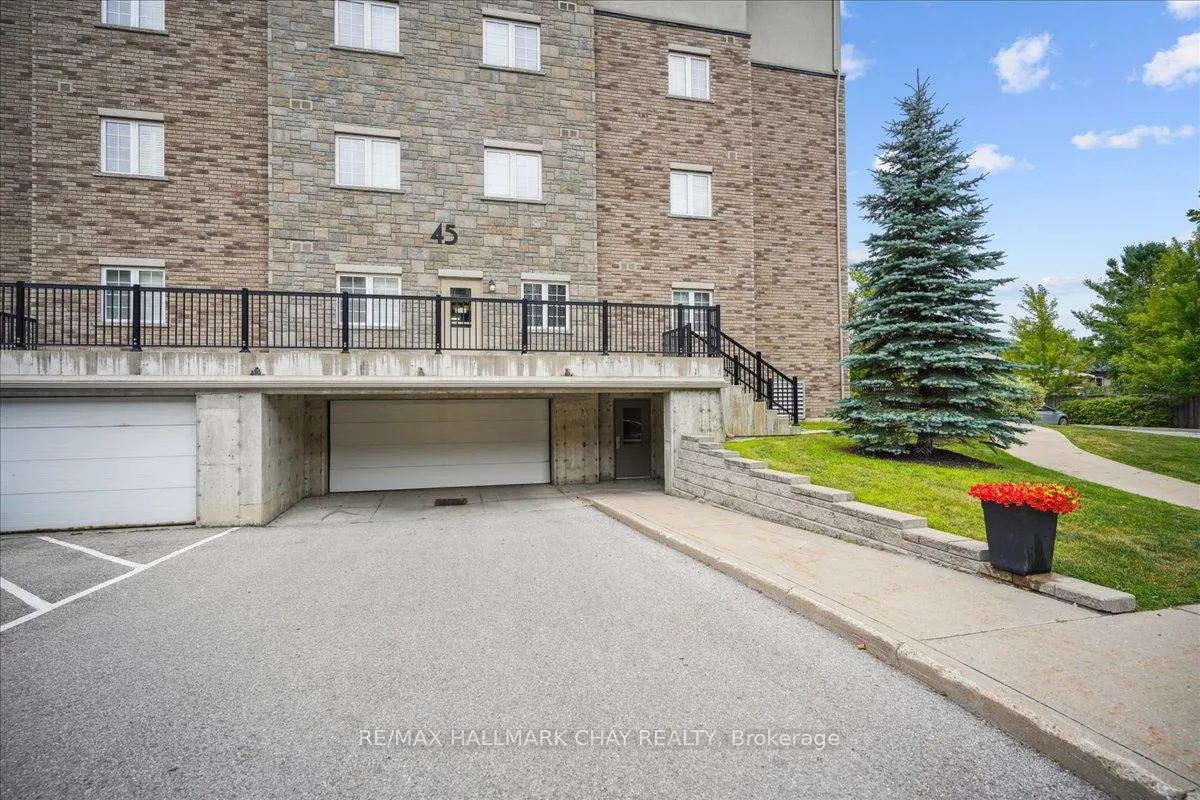 Photo 33 of Unit 408, 45 Ferndale Drive S, Barrie, Ardagh — HOMEH