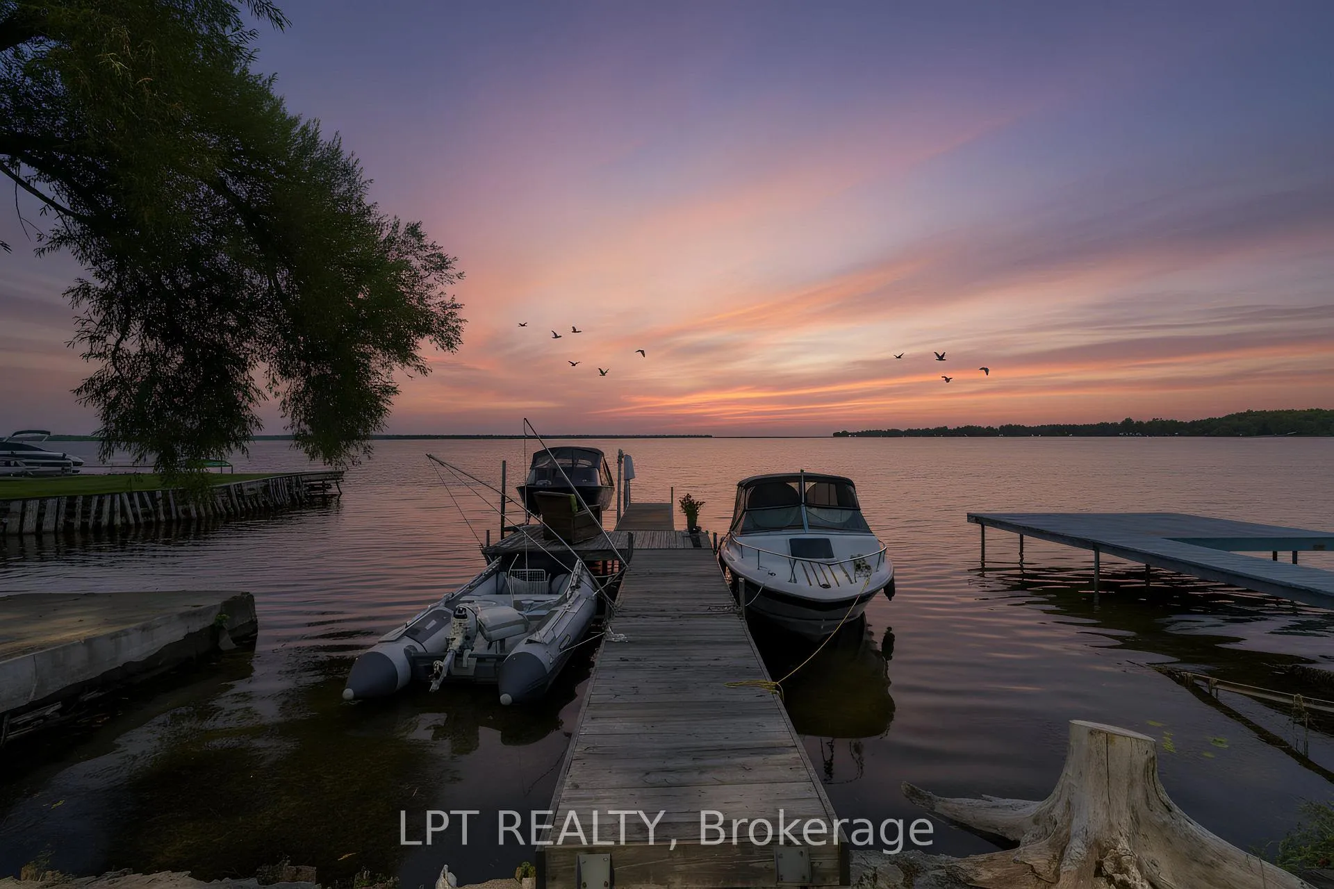 Photo 35 of 24 Lakeshore Road, Georgina, Virginia — HOMEH