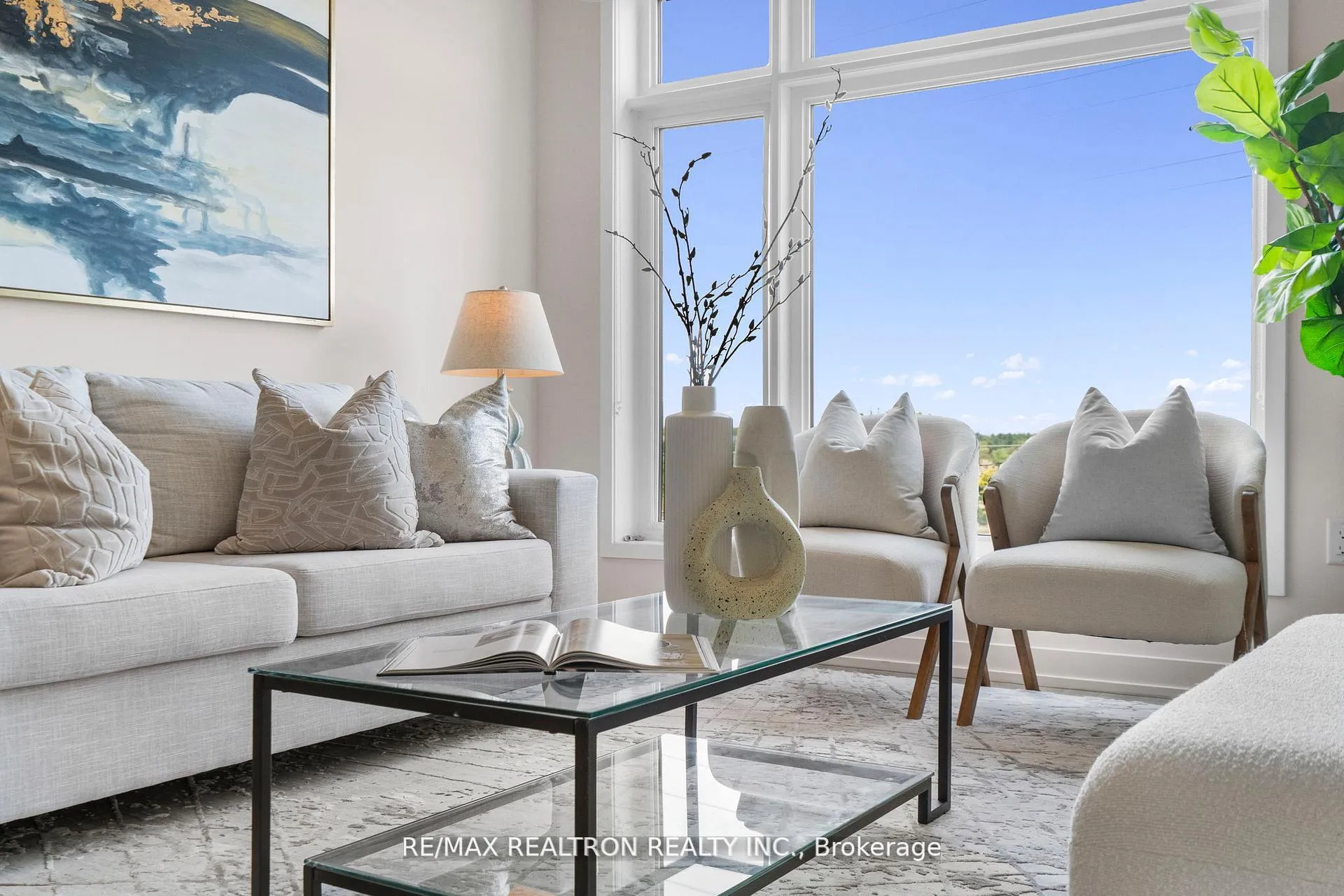 Photo 5 of Unit 401, 2550 Castlegate Crossing, Pickering, Duffin Heights — HOMEH