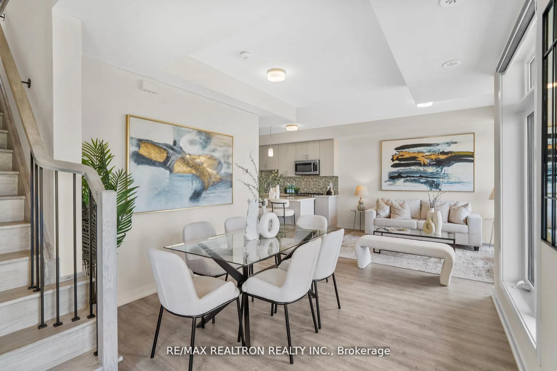 Photo 13 of Unit 401, 2550 Castlegate Crossing, Pickering, Duffin Heights — HOMEH