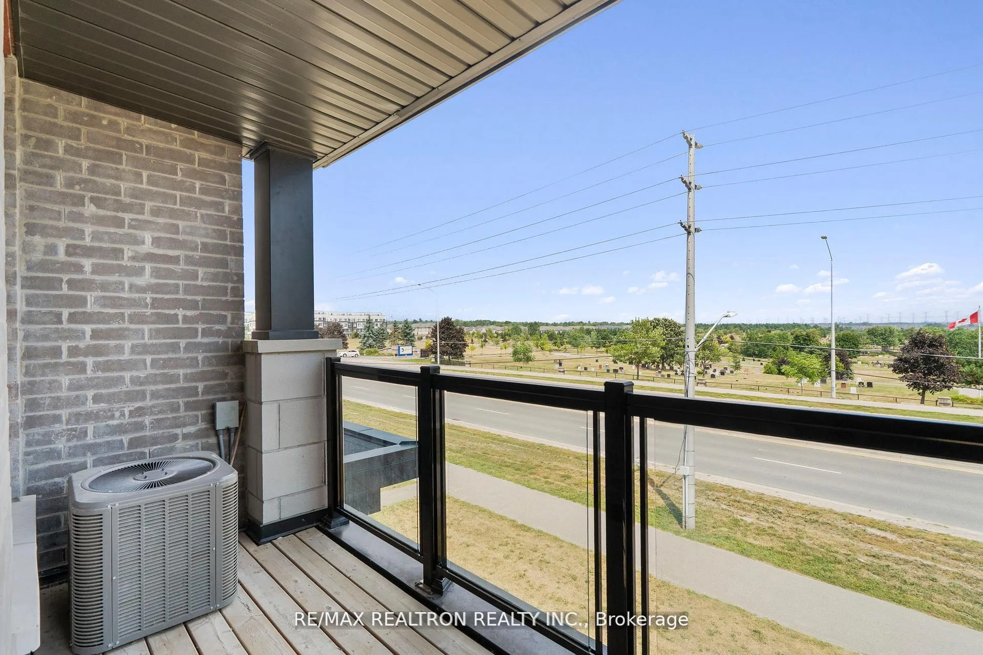 Photo 18 of Unit 401, 2550 Castlegate Crossing, Pickering, Duffin Heights — HOMEH