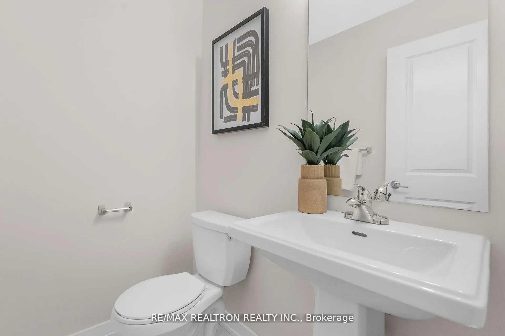 Photo 32 of Unit 401, 2550 Castlegate Crossing, Pickering, Duffin Heights — HOMEH