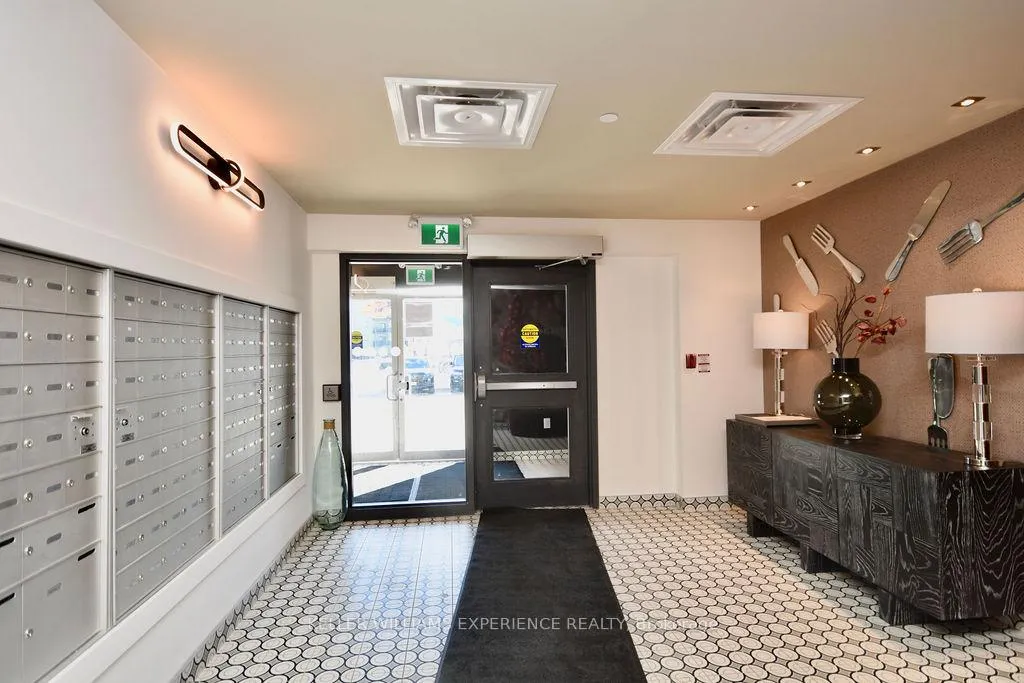 Photo 2 of Unit 515, 4 Spice Way, Barrie, Innis-Shore — HOMEH