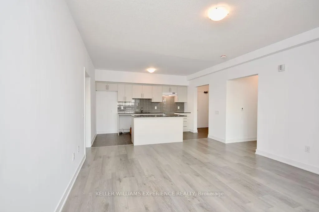 Photo 6 of Unit 515, 4 Spice Way, Barrie, Innis-Shore — HOMEH