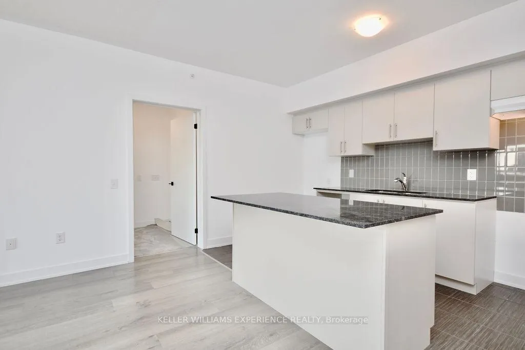 Photo 8 of Unit 515, 4 Spice Way, Barrie, Innis-Shore — HOMEH