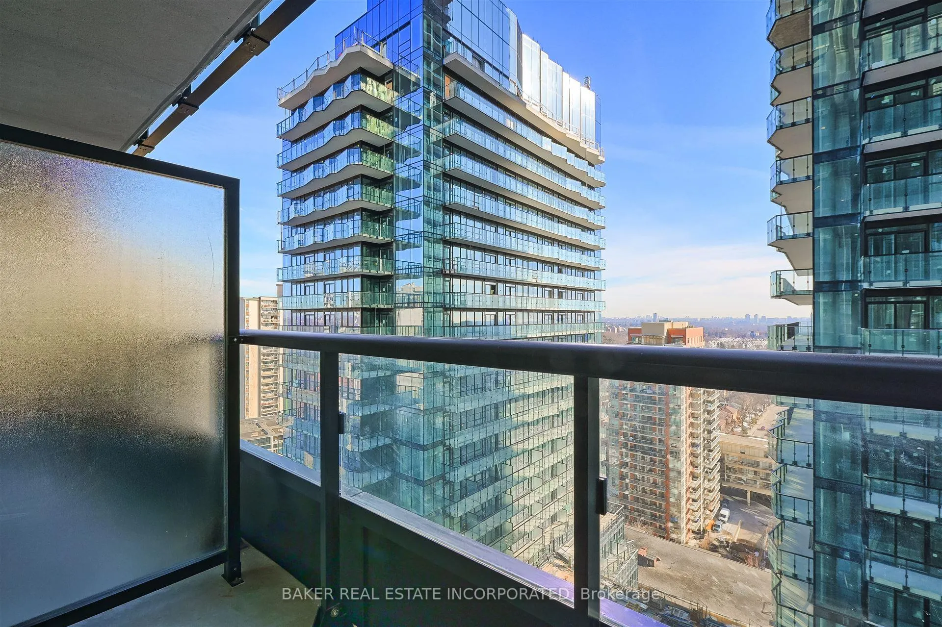 Photo 11 of Unit 1701, 223 Redpath Avenue, Toronto, Mount Pleasant West — HOMEH
