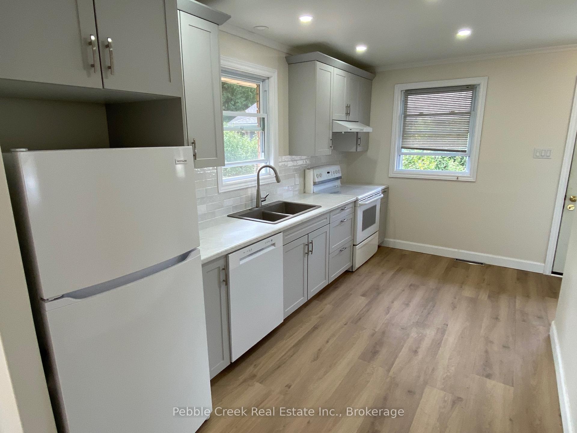 Photo 5 of 187 Cayley Street, Goderich, Goderich (Town) — HOMEH