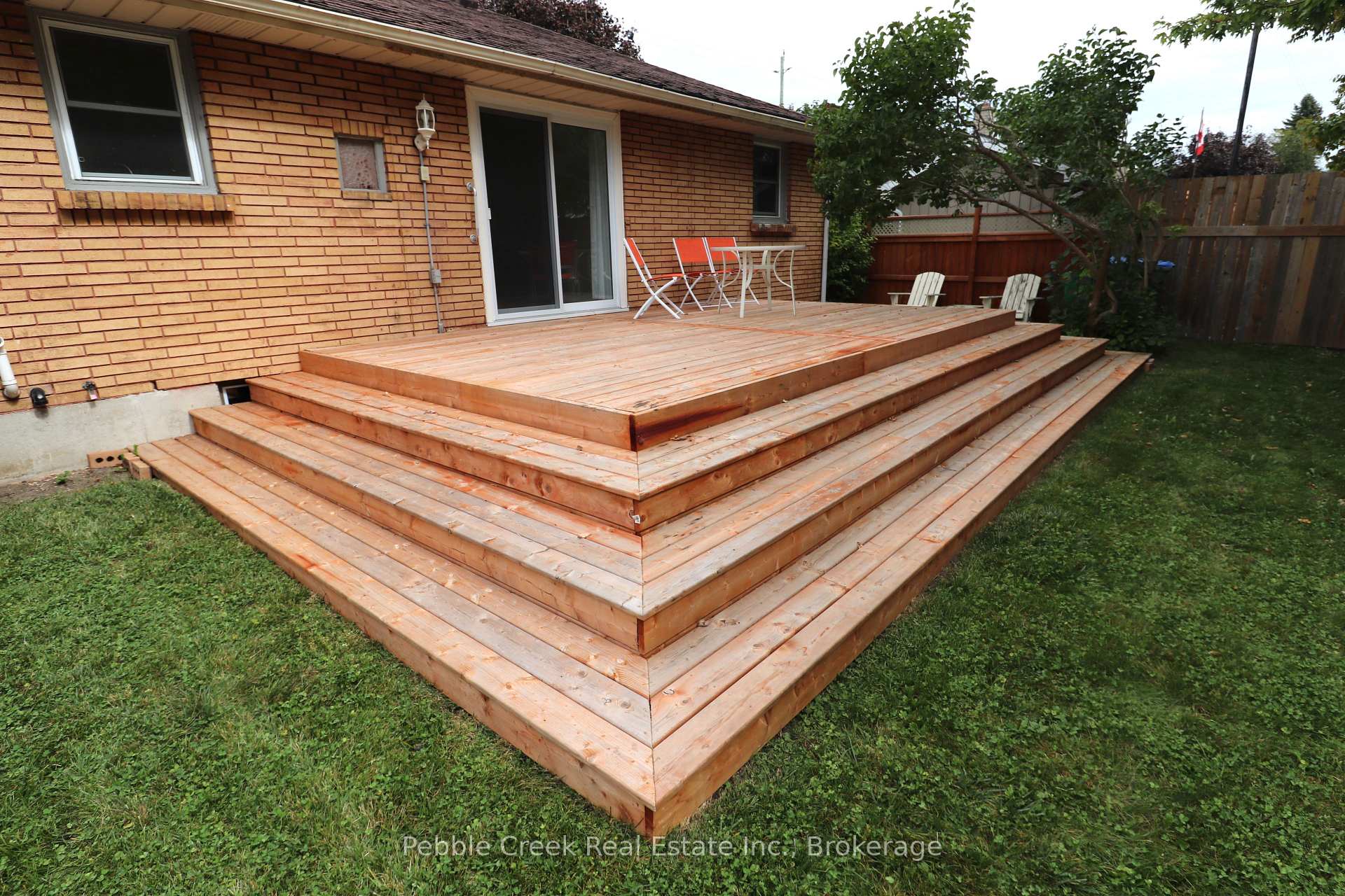 Photo 23 of 187 Cayley Street, Goderich, Goderich (Town) — HOMEH