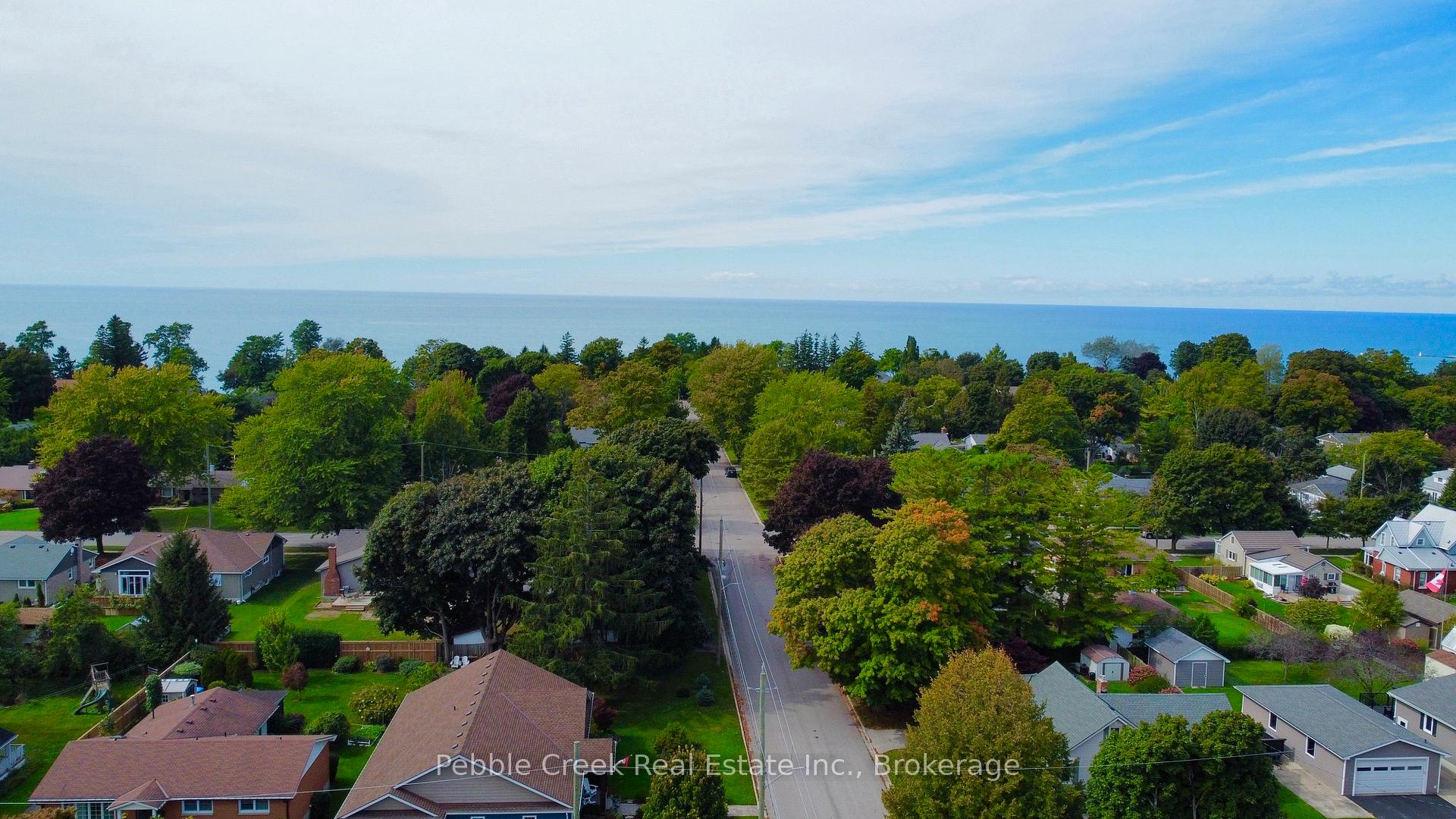 Photo 27 of 187 Cayley Street, Goderich, Goderich (Town) — HOMEH
